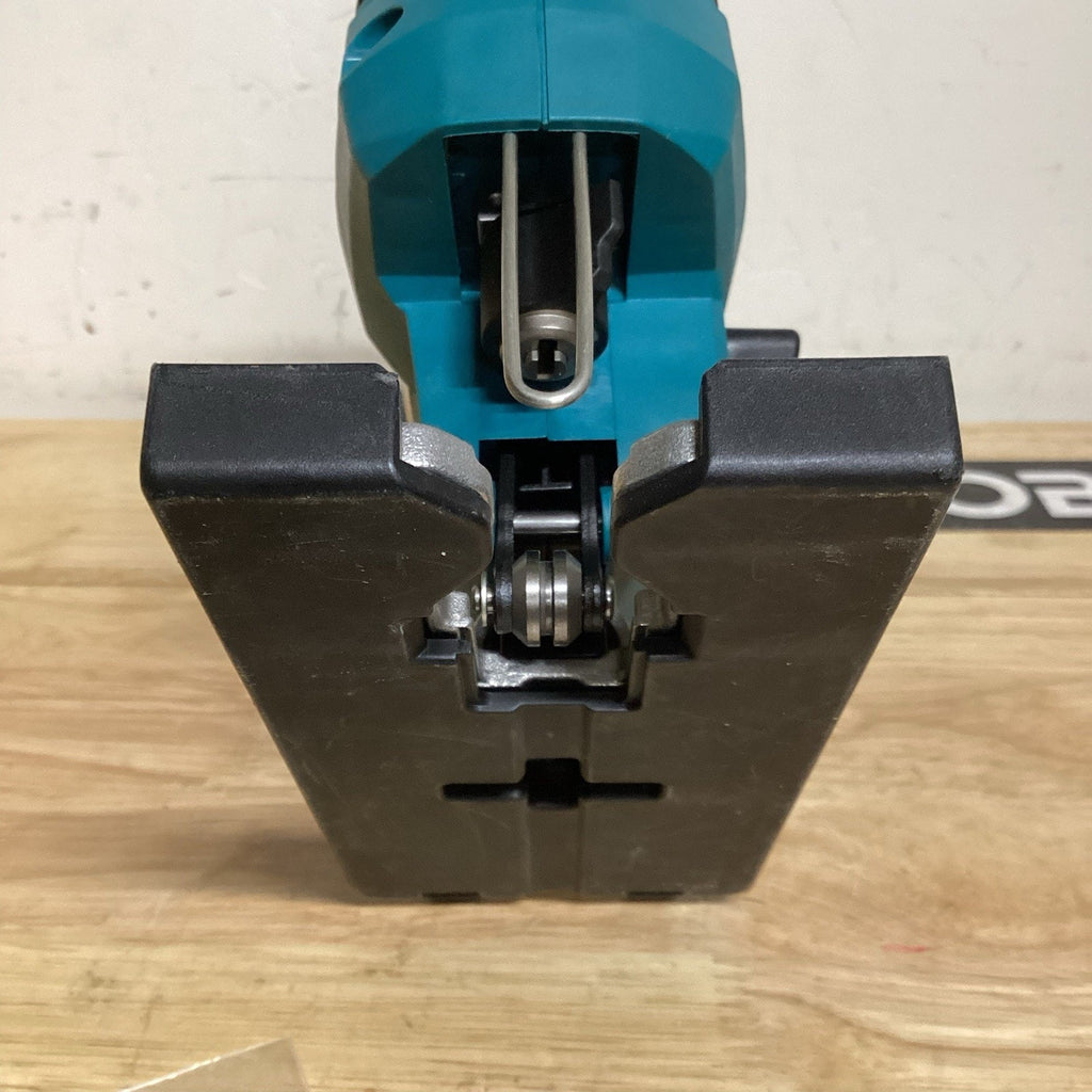 Makita XVJ04 18V Cordless Jig Saw- Tool Only