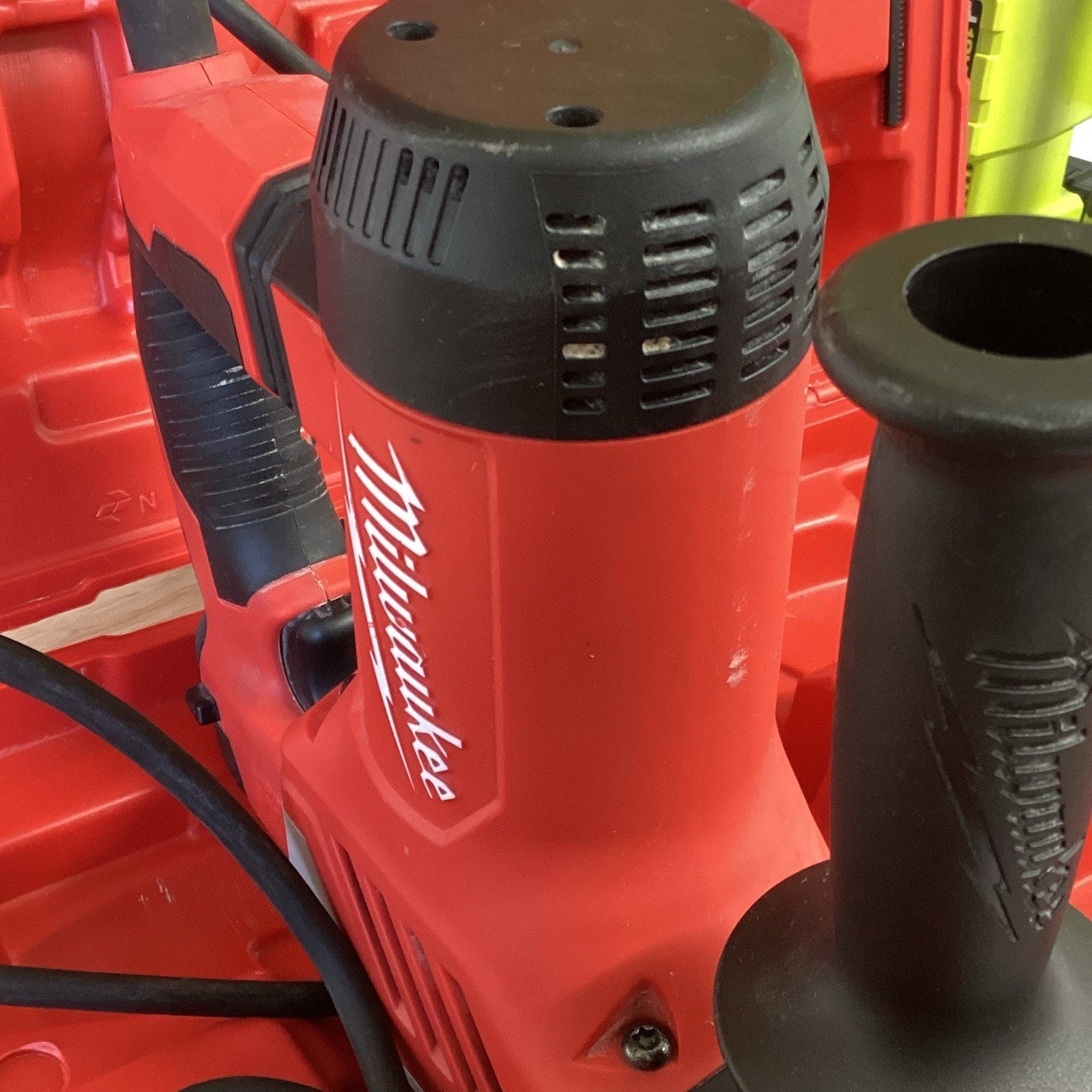 Milwaukee 5268-21 1-1/8" Corded Rotary Hammer Drill