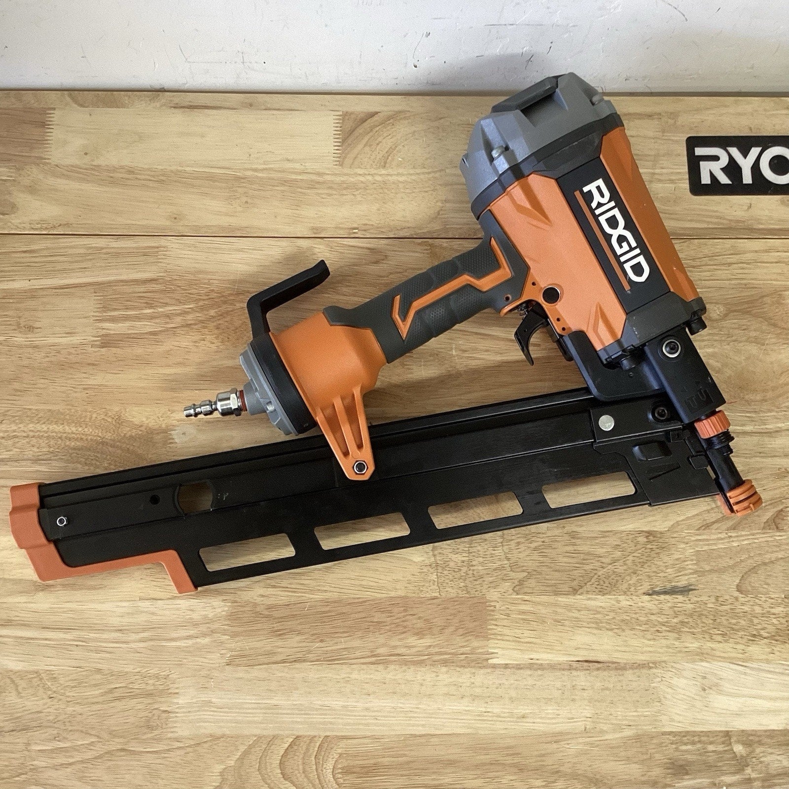 RIDGID R350RHF 3-1/2 in. Round-Head Framing Nailer