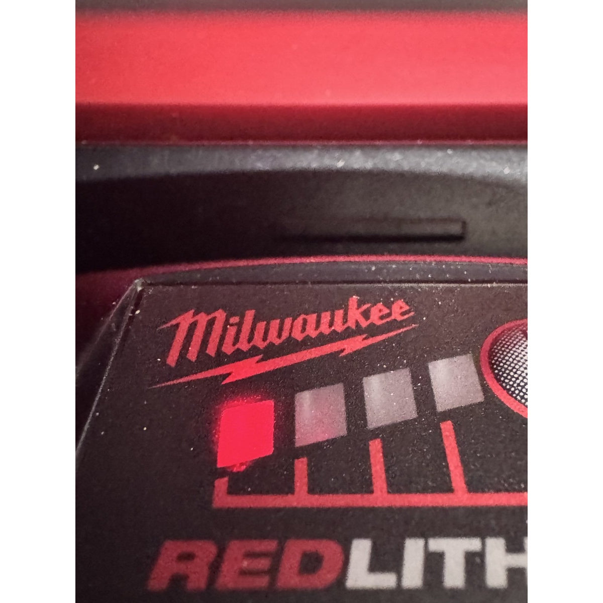 Milwaukee 2792-20 M18 Jobsite Radio Charger Bluetooth USB Tool Only Used