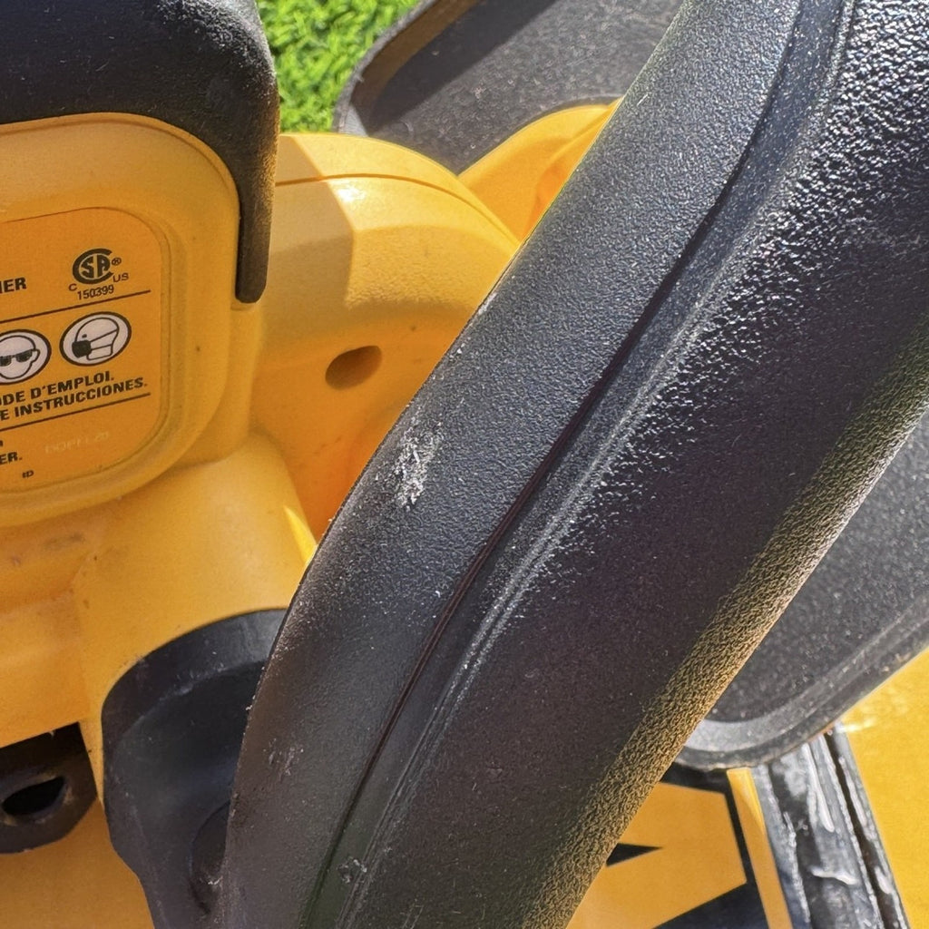 DeWalt DCHT821B 20V MAX 22 in Hedge Trimmer Tool Only Tested Working Used