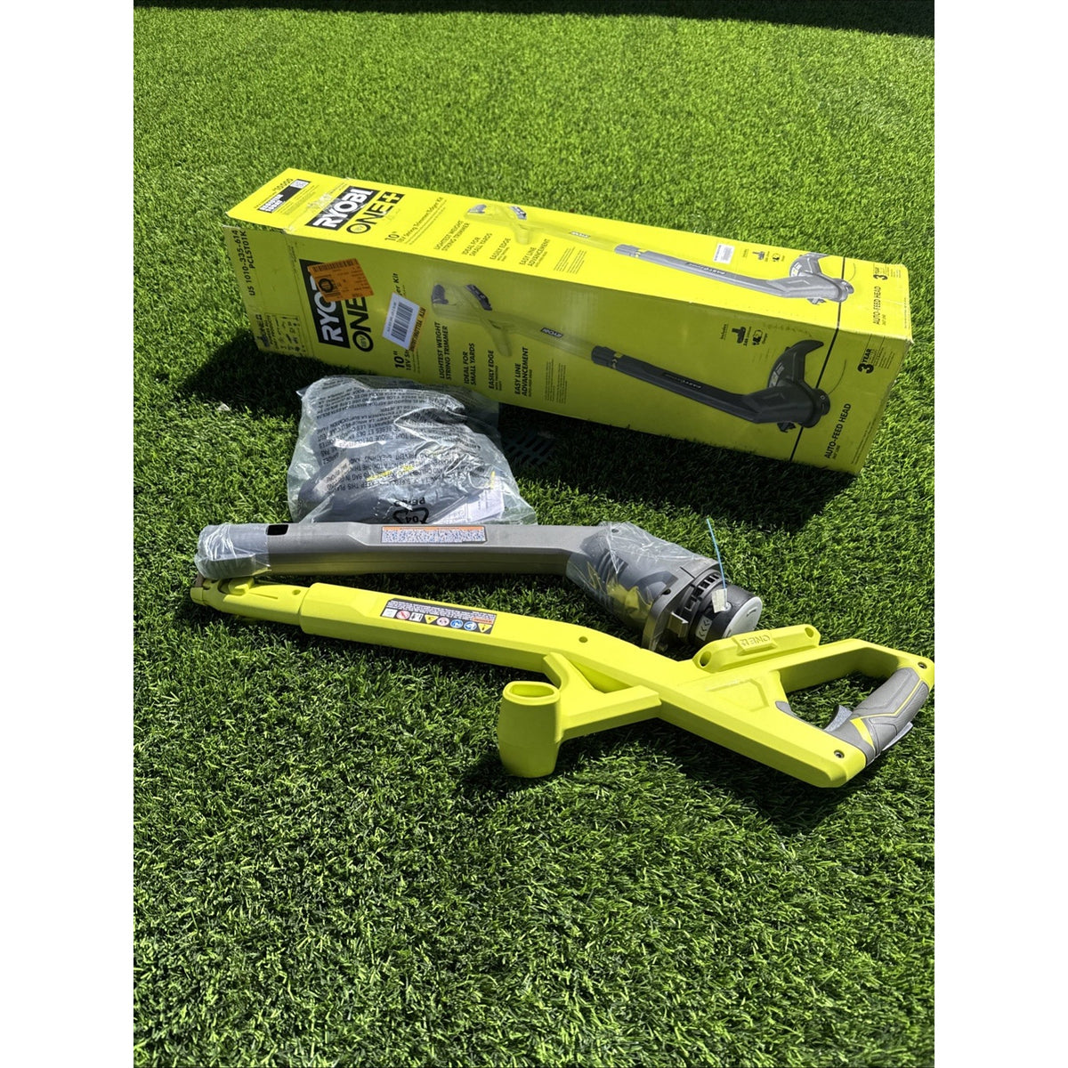 Ryobi ONE+ 18V 10in. Cordless Battery String Trimmer / Edger (Tool Only)