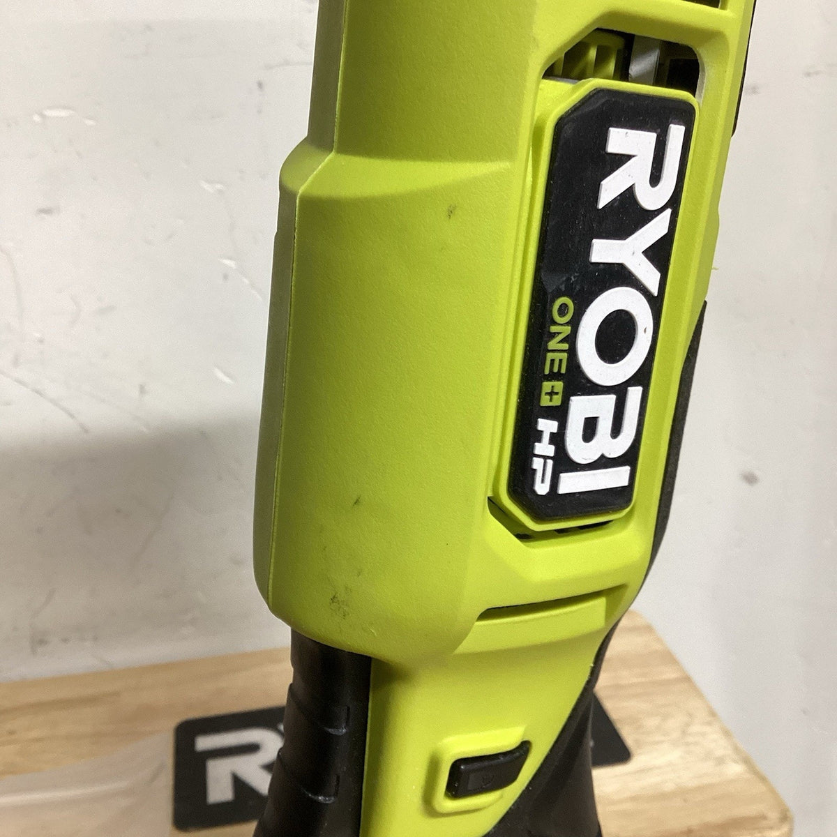 RYOBI ONE+ HP 18V Brushless Cordless Oscillating Multi-Tool (Tool Only) PBLMT51