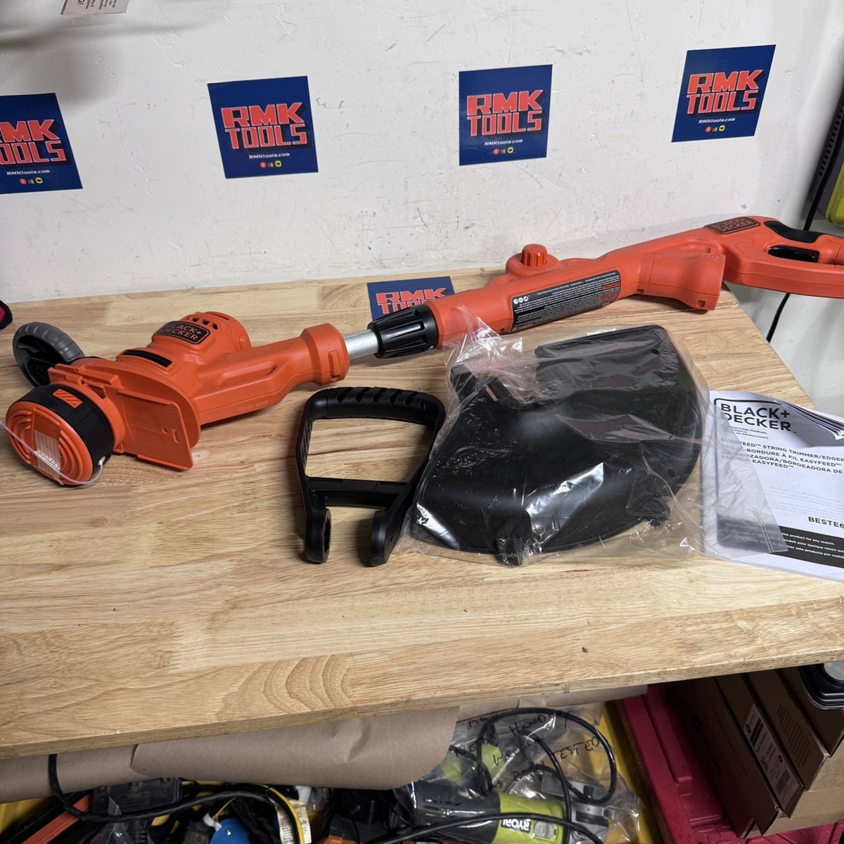 BLACK+DECKER BESTE620 CORDED 14 in String Trimmer Edger EASYFEED Open Box