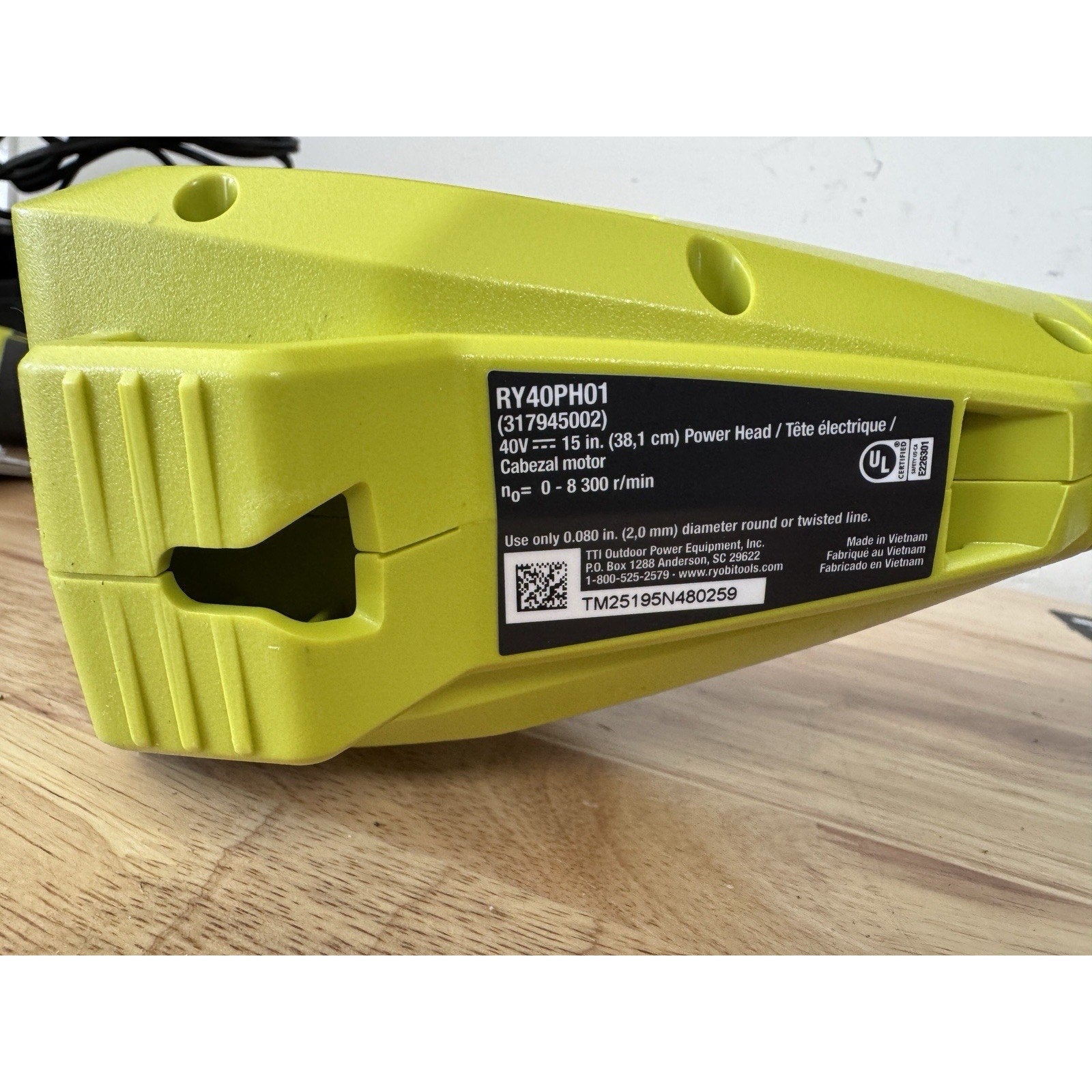 Ryobi RY40ST01K 40V 15" Expand-It Attachment String Trimmer(with Battery) Used