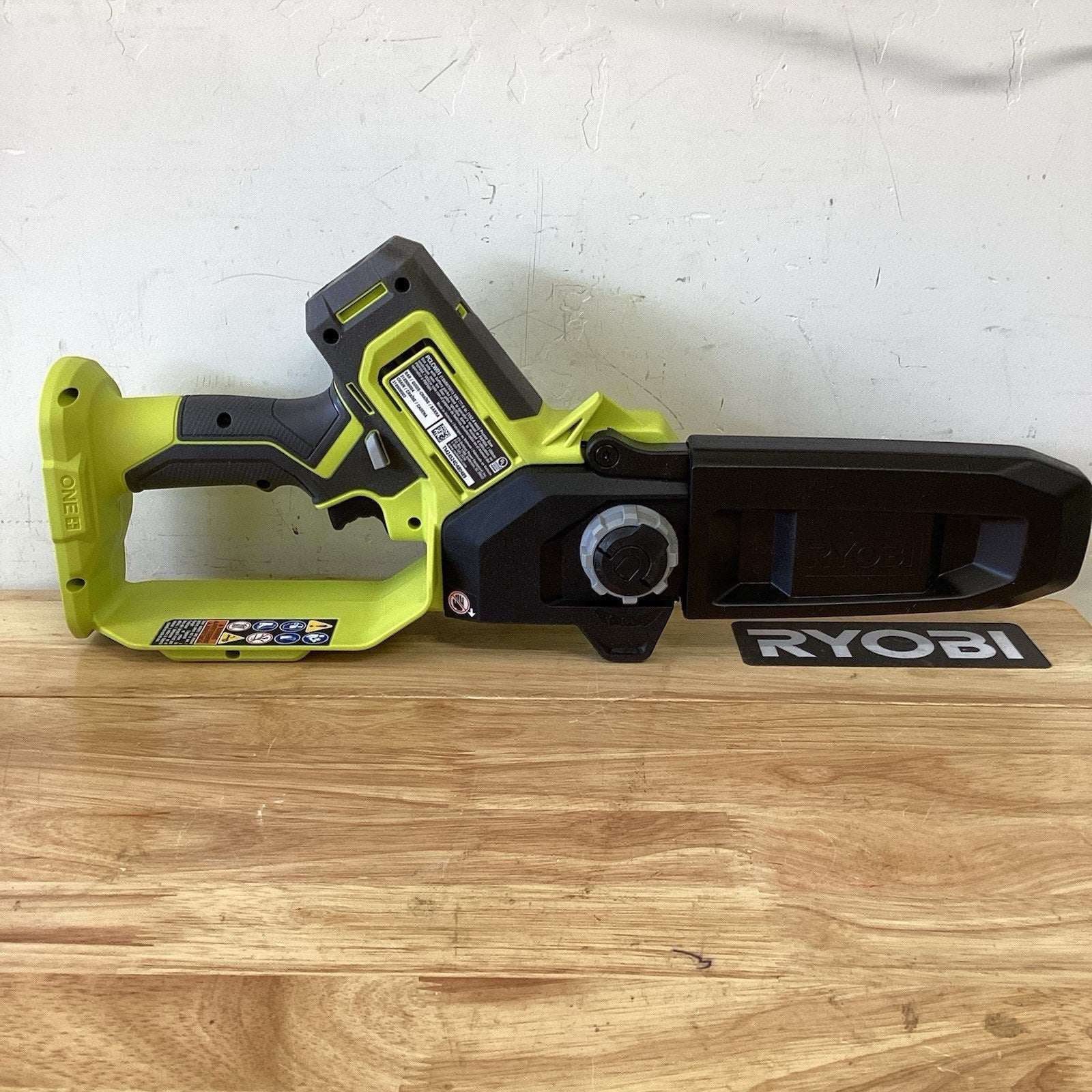 RYOBI PCLCW01B ONE+ 18V 6 in. Cordless Pruning Mini Chainsaw (Tool Only)
