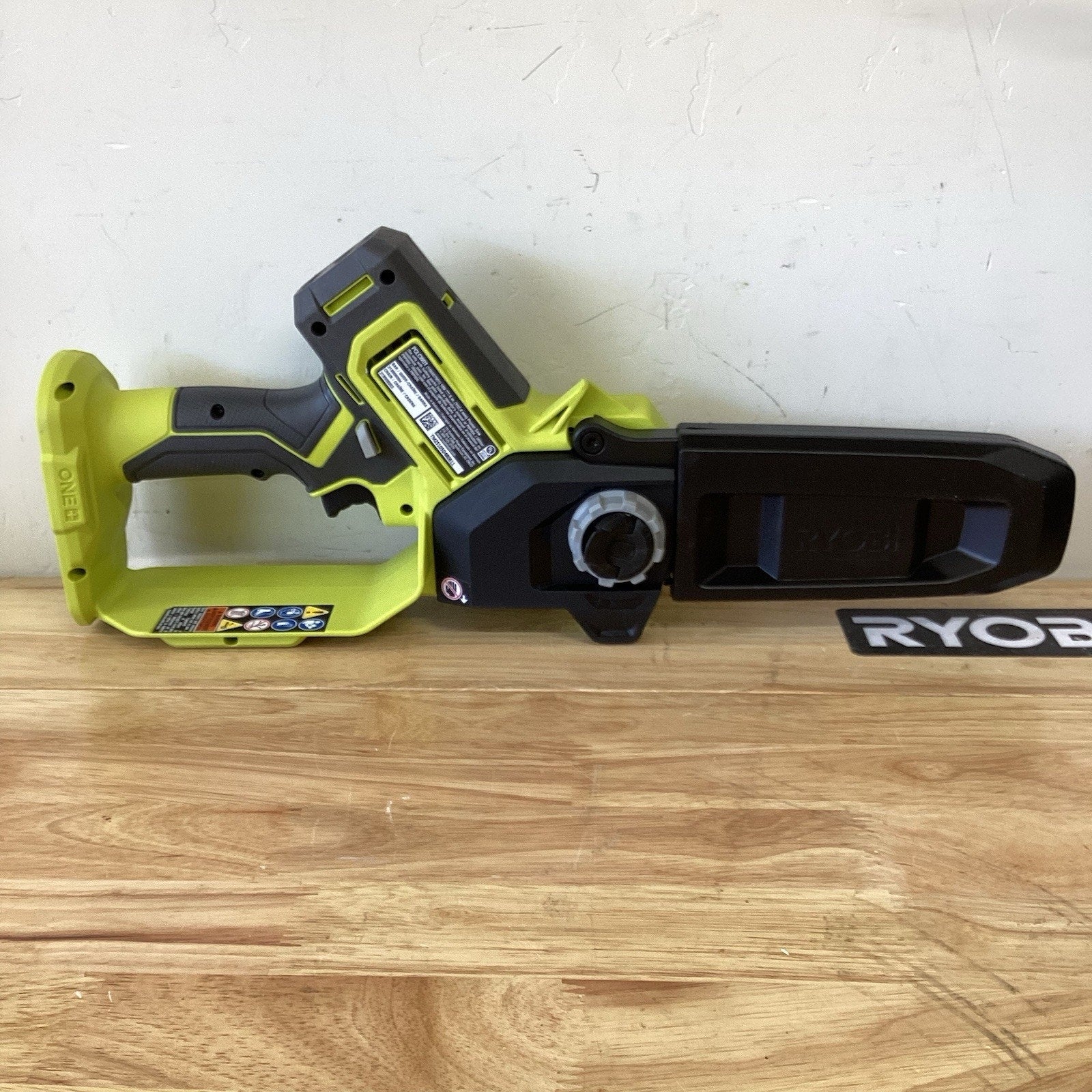 RYOBI 18V Compact Pruning Mini Chainsaw 6" Cordless (Tool Only) PCLCW01B Trimmer