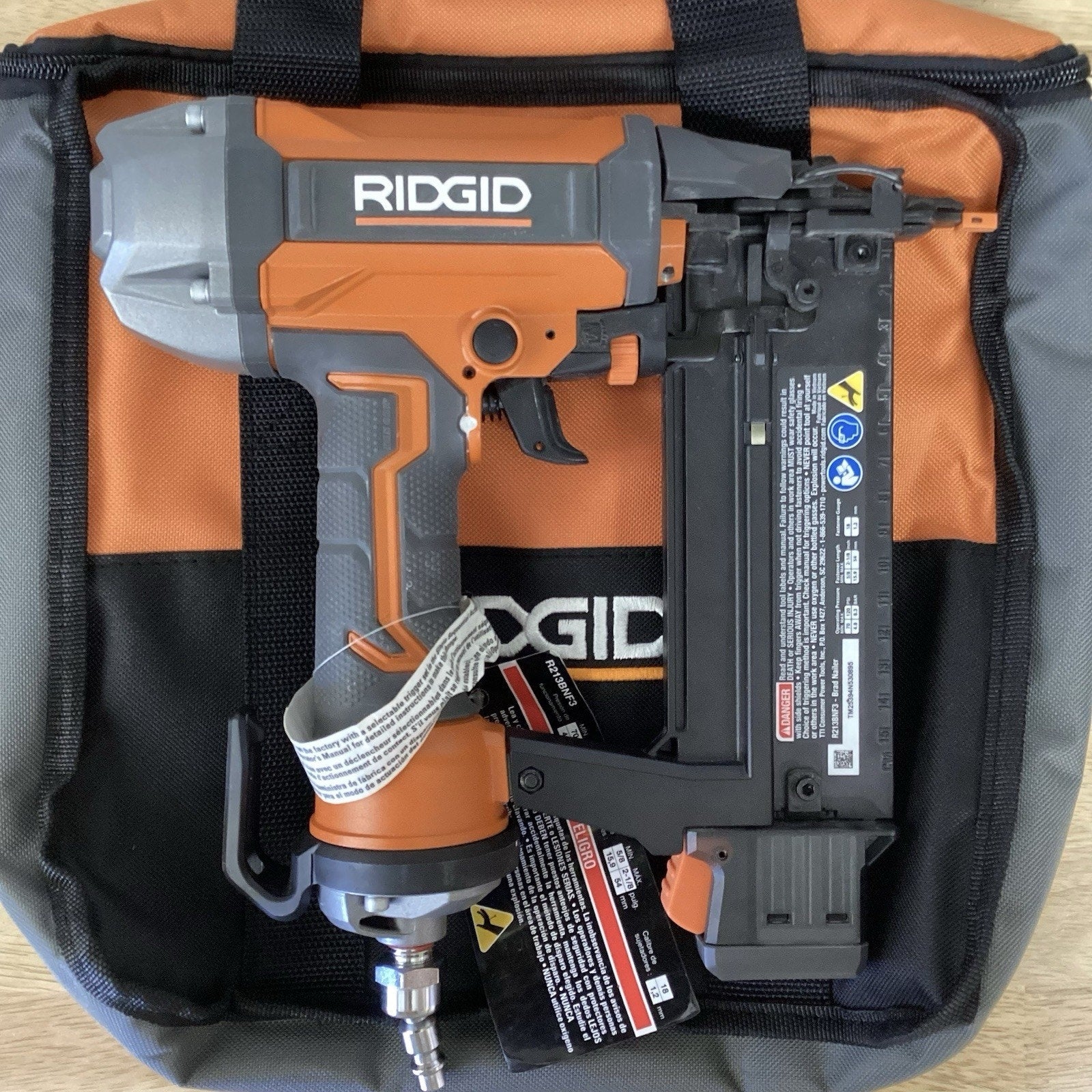 RIDGID R213BNF Brad Nail Gun