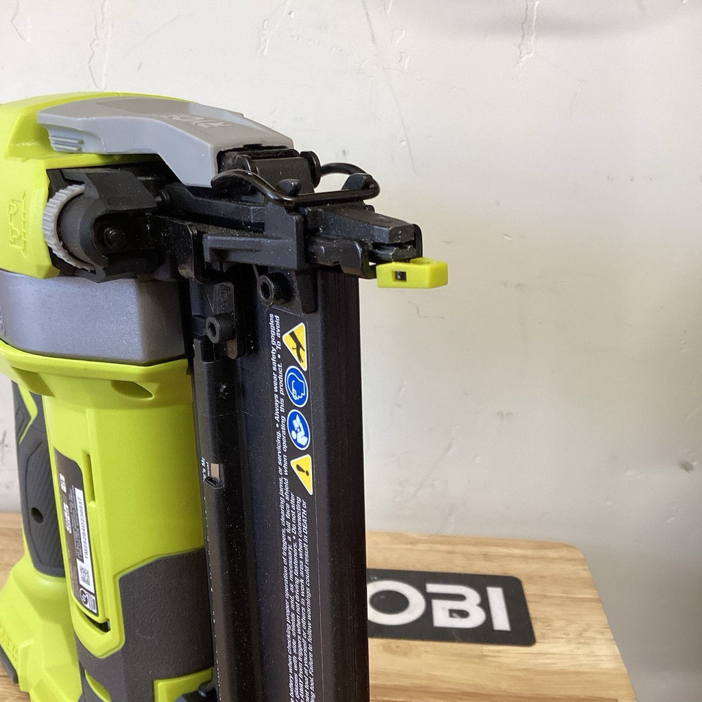 Ryobi 18V Ryobi ONE+ 18-Gauge Cordless Airstrike Brad Nailer (Tool Only) P321