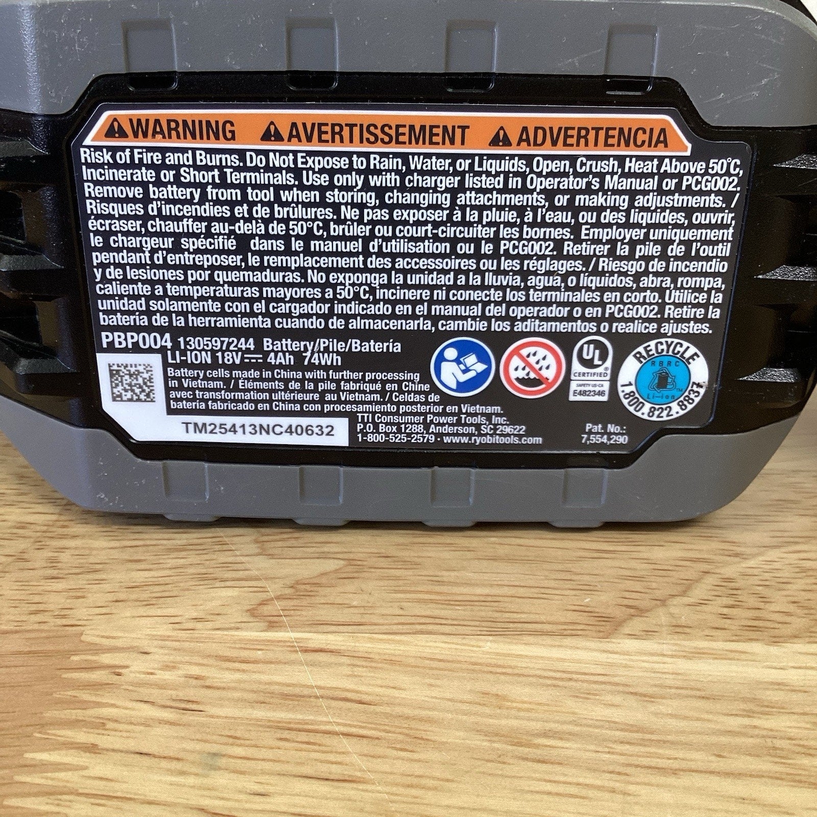 RYOBI ONE+ HP 18V Brushless 1/2 in Hammer Drill Kit w 4.0Ah Battery Charger
