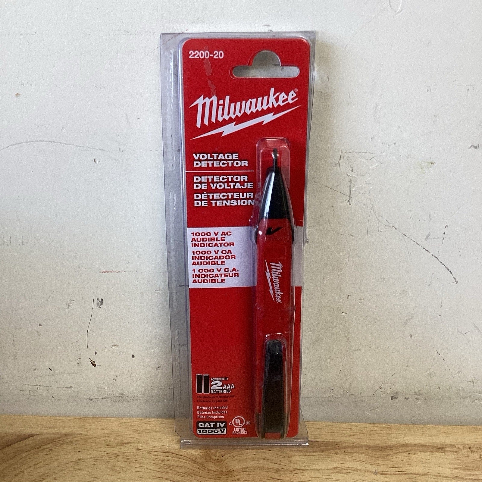 Milwaukee 2200-20 Voltage Detector