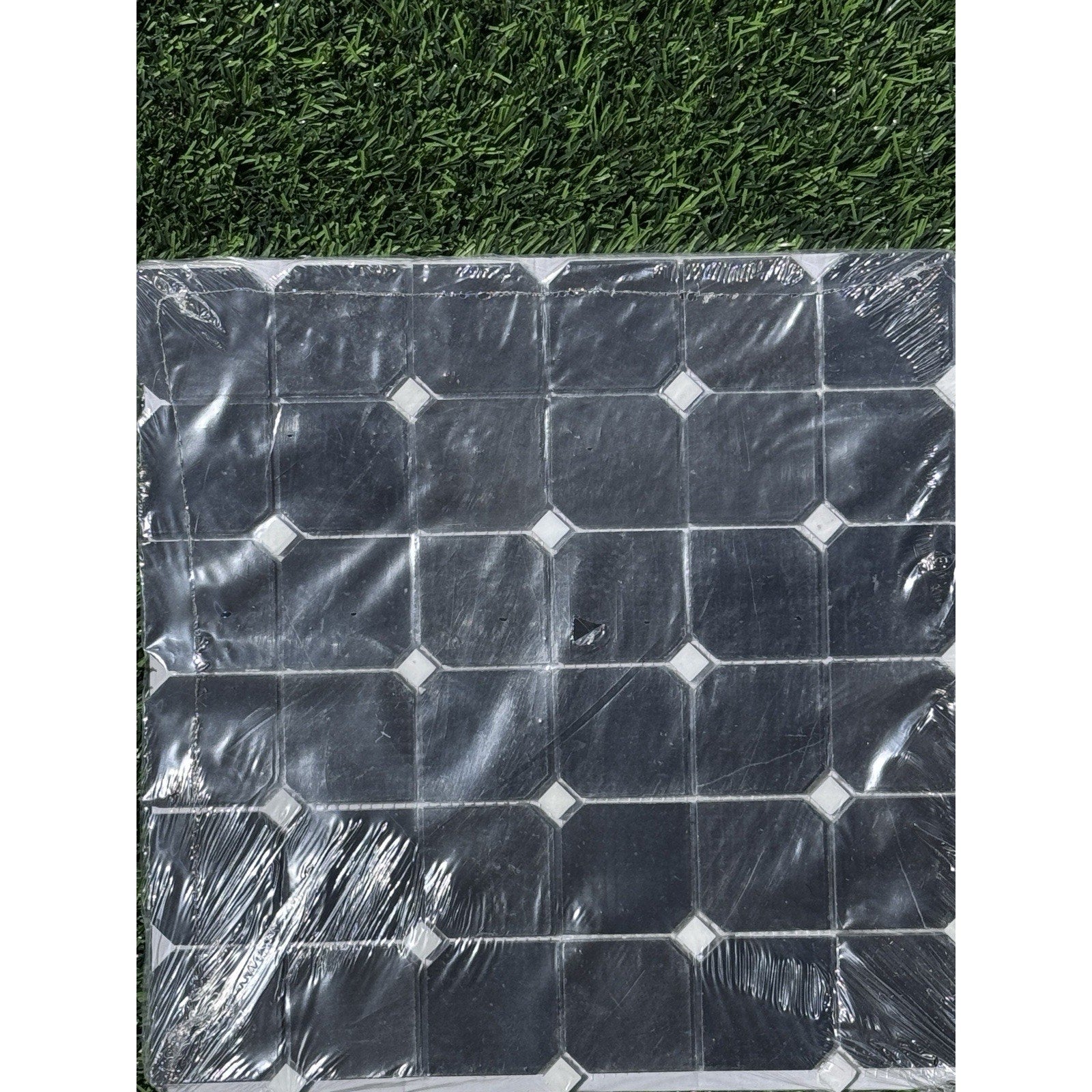 Fortune Black 11.625 in. x 11.625 in. Polished Black/White 39 Pieces MSRP $500+