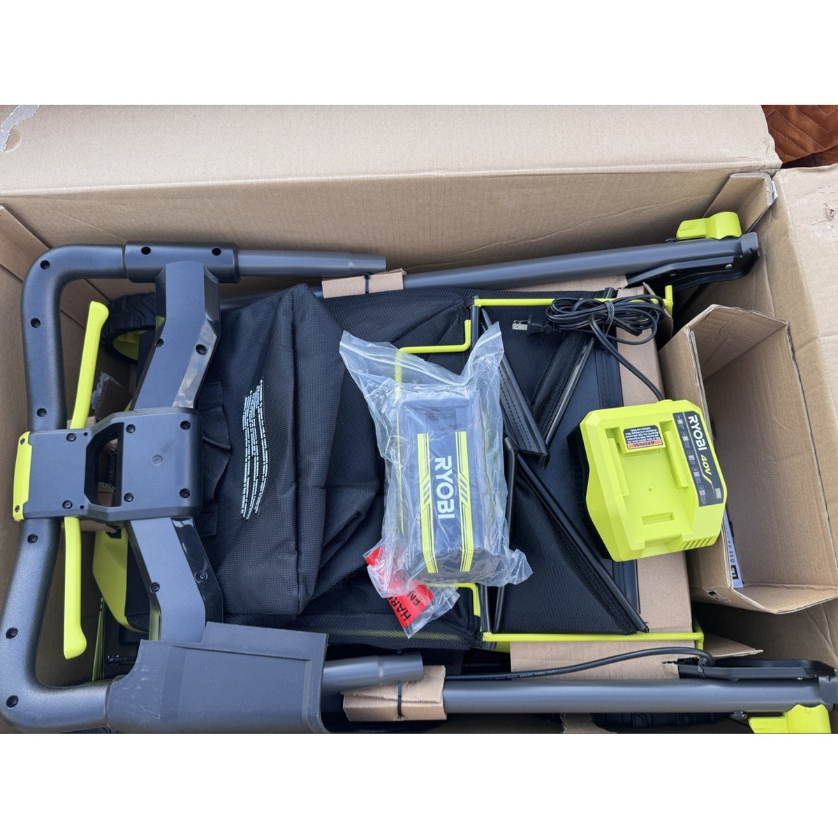 RYOBI 40V HP 20in Mower RY40HPLM06K 6Ah Battery Open Box STLMP09