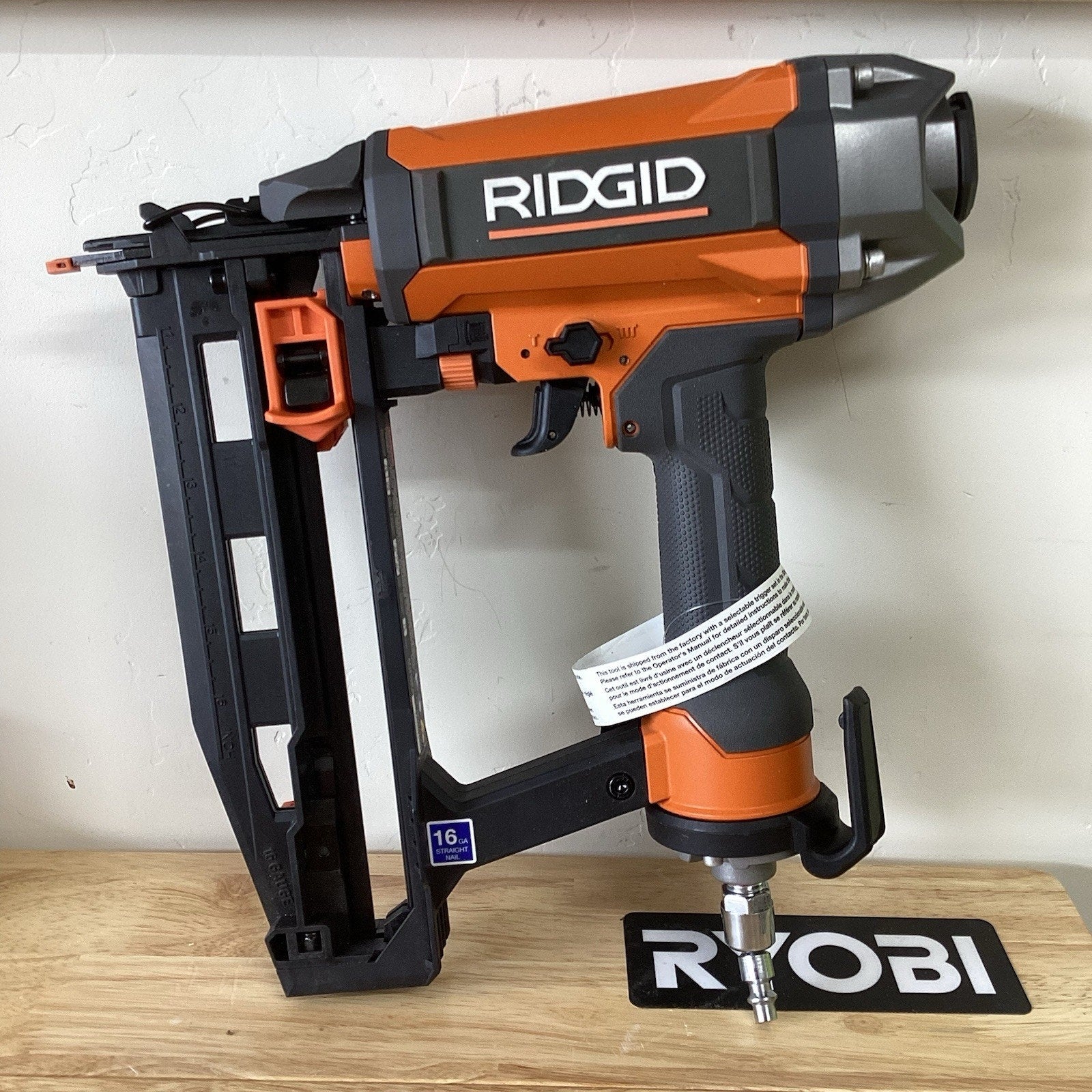 Ridge AT161000 Straight Finish Nailer