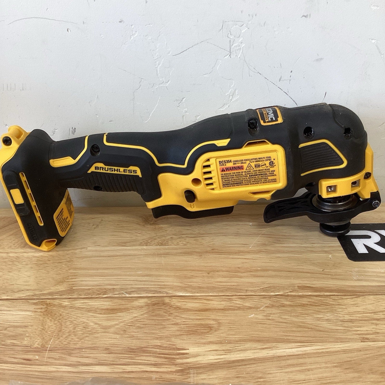 Dewalt DCS354B Oscillating Multi-Tool Tool Only