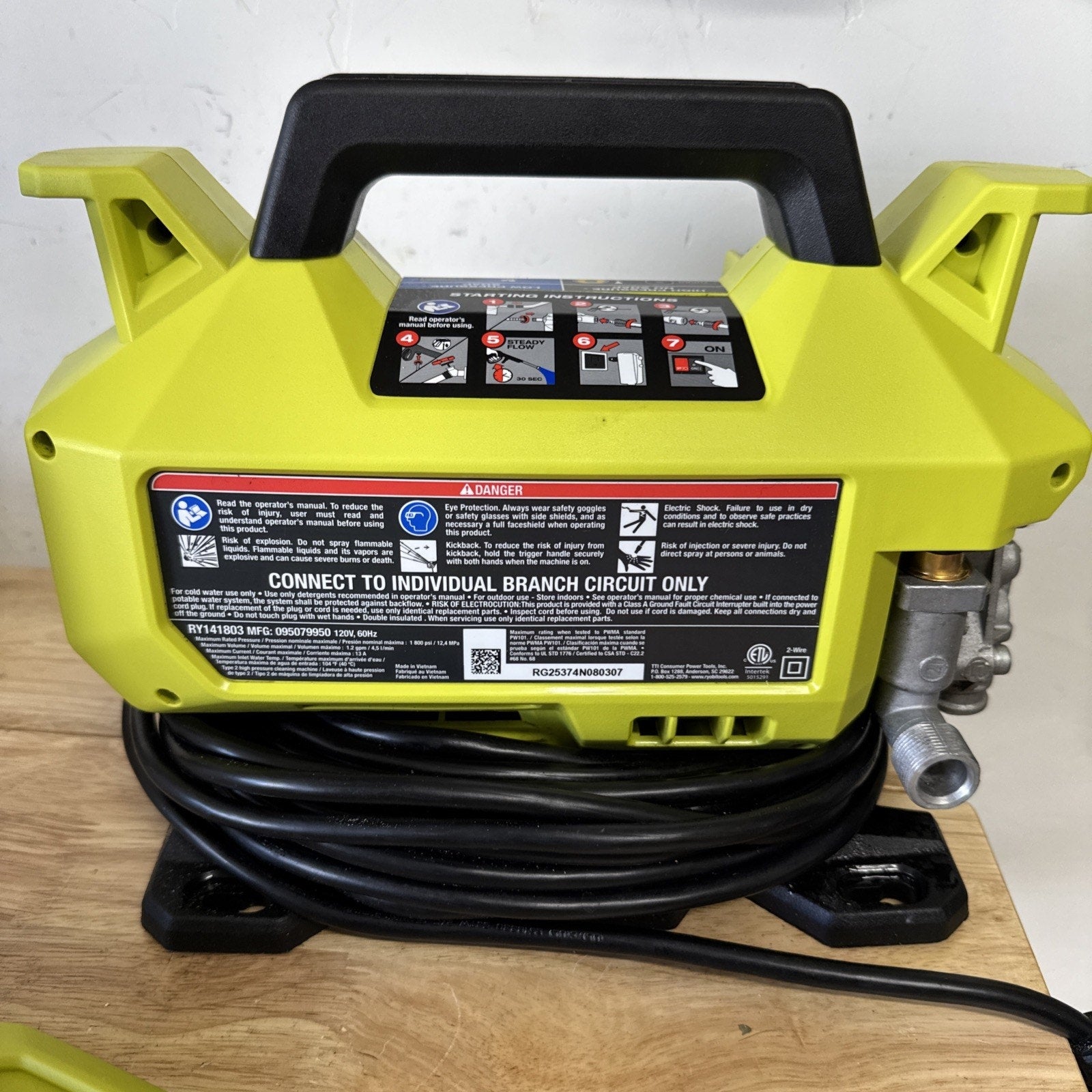 RYOBI 1800 PSI 1.2 GPM Electric Pressure Washer Portable Outdoor Cleaner