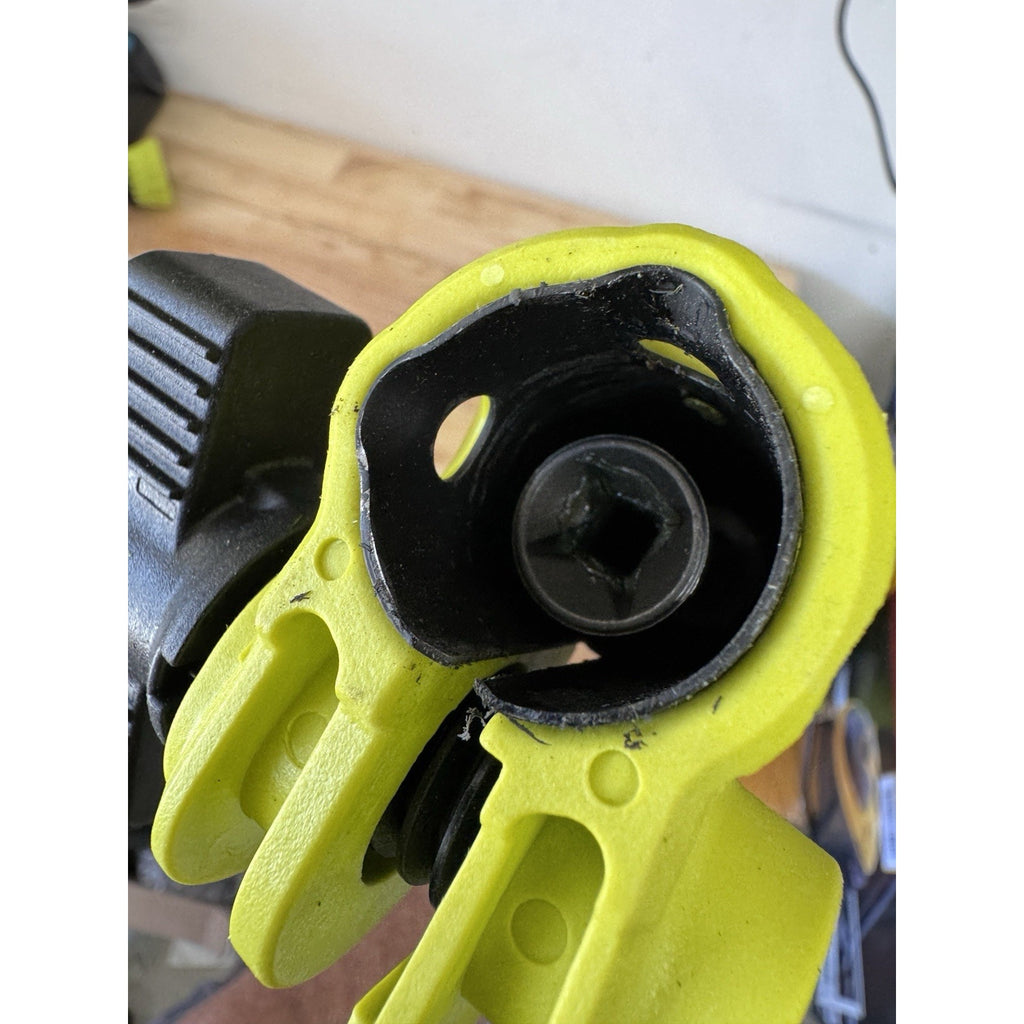 Ryobi RY40ST01K 40V 15" Expand-It Attachment String Trimmer(with Battery) Used