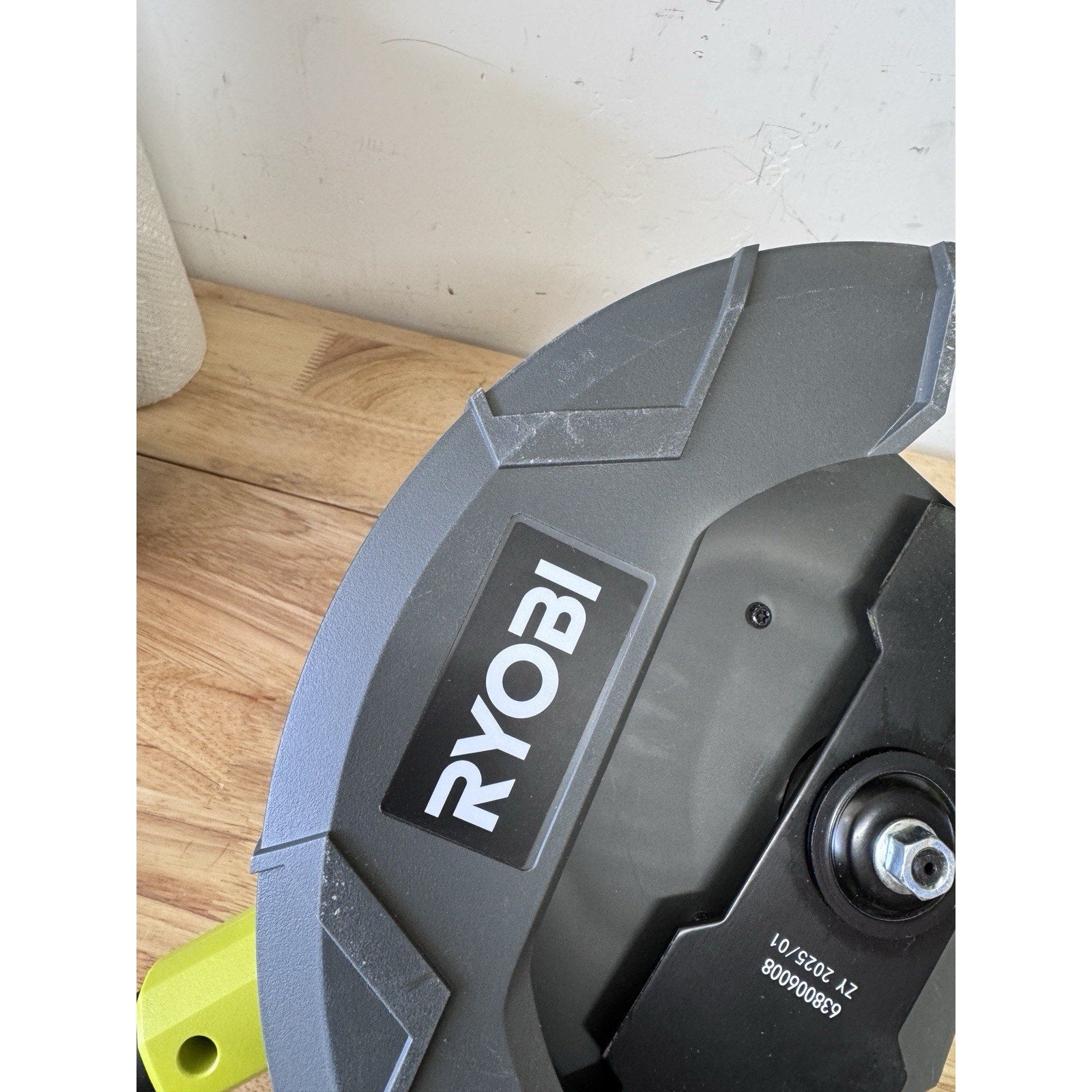 Ryobi Electric Cordless Edger Grass Lawn Reversible 18Volt Battery Charger P2310