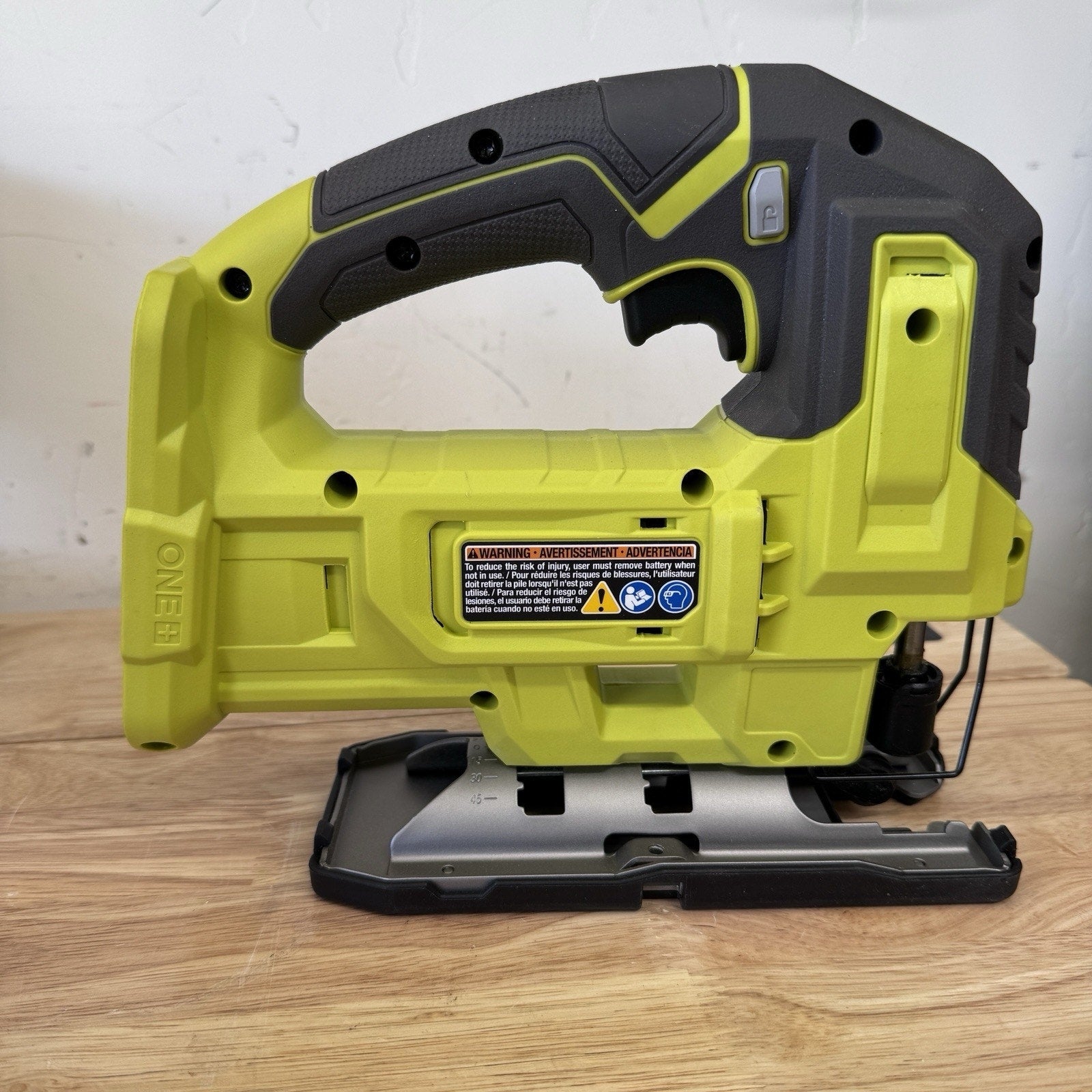 RYOBI ONE+ 18V Cordless Jig Saw Tool Only PCL525B TOOL ONLY