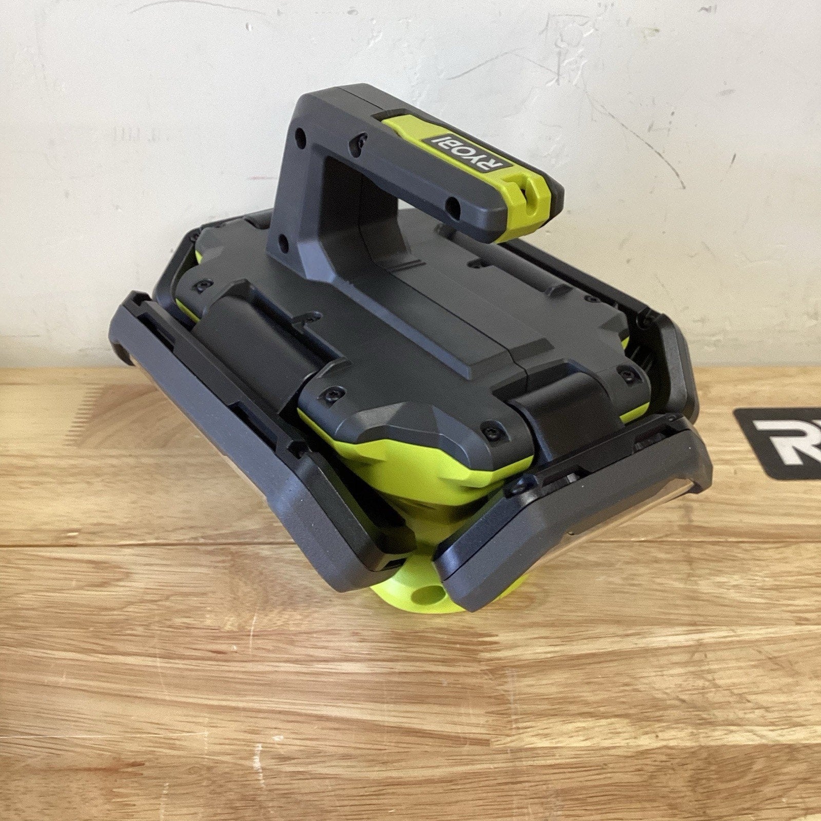 ONE+ 18V Cordless 360° Light (Tool Only)