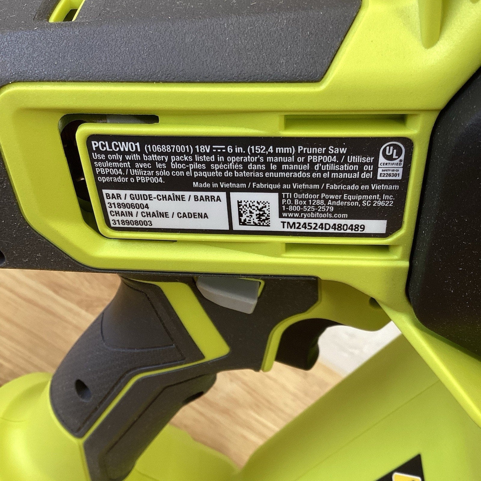 RYOBI PCLCW01B ONE+ 18V 6 in. Cordless Pruning Mini Chainsaw (Tool Only)