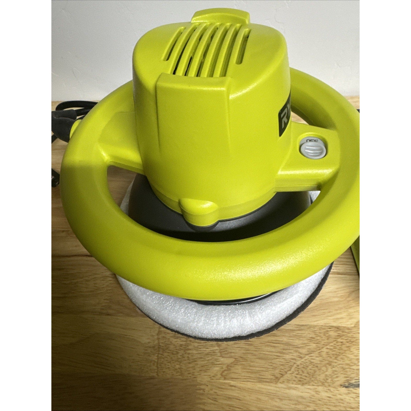 Ryobi ZRRB102G 0.75 Amp 10" Orbital Buffer
