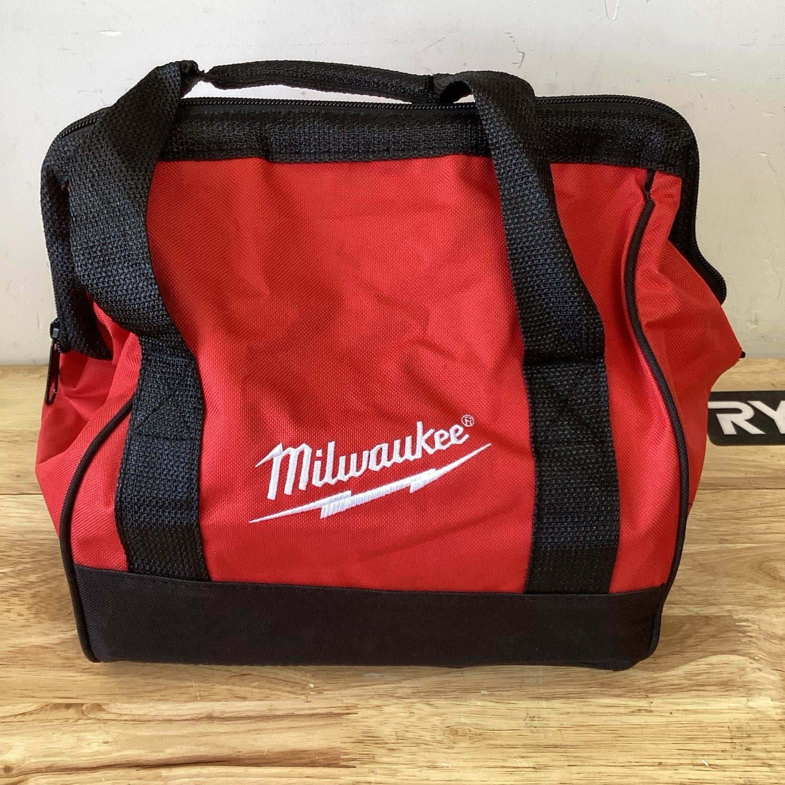 Milwaukee 3601-22CT M18 18V 1/2" Compact Brushless Drill/Driver Kit