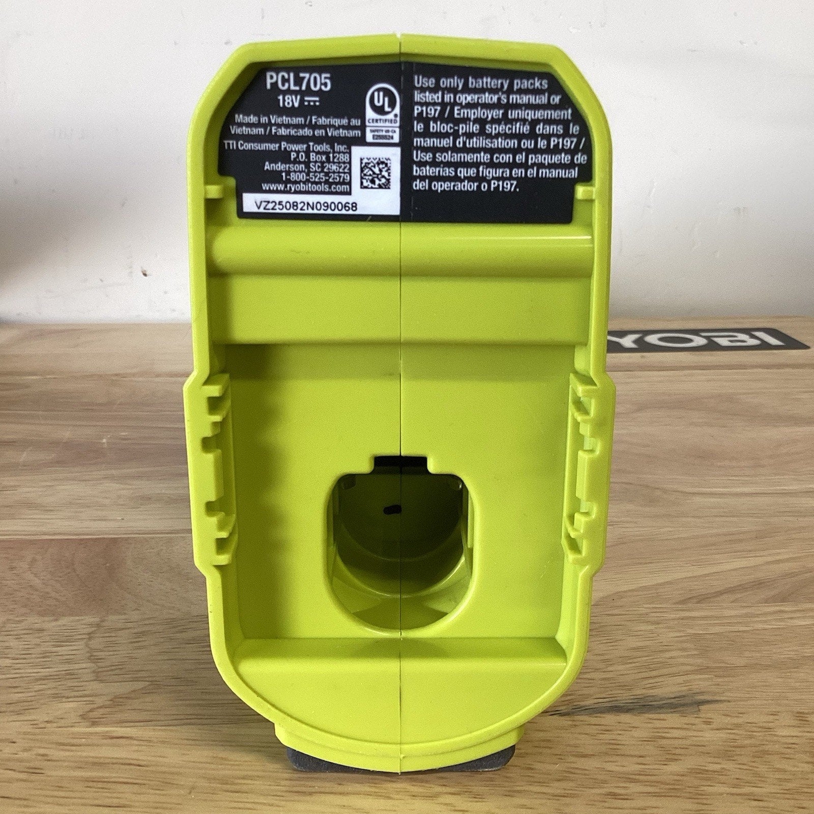 Ryobi ONE 18V Cordless Multi-Surface Handheld Vacuum Tool Only (PCL705B) NEW OB