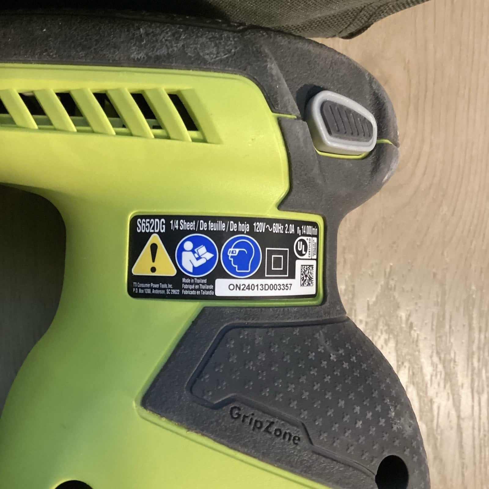 RYOBI 2 Amp Corded 1/4 Sheet Sander -S652DG ( Tool Only)
