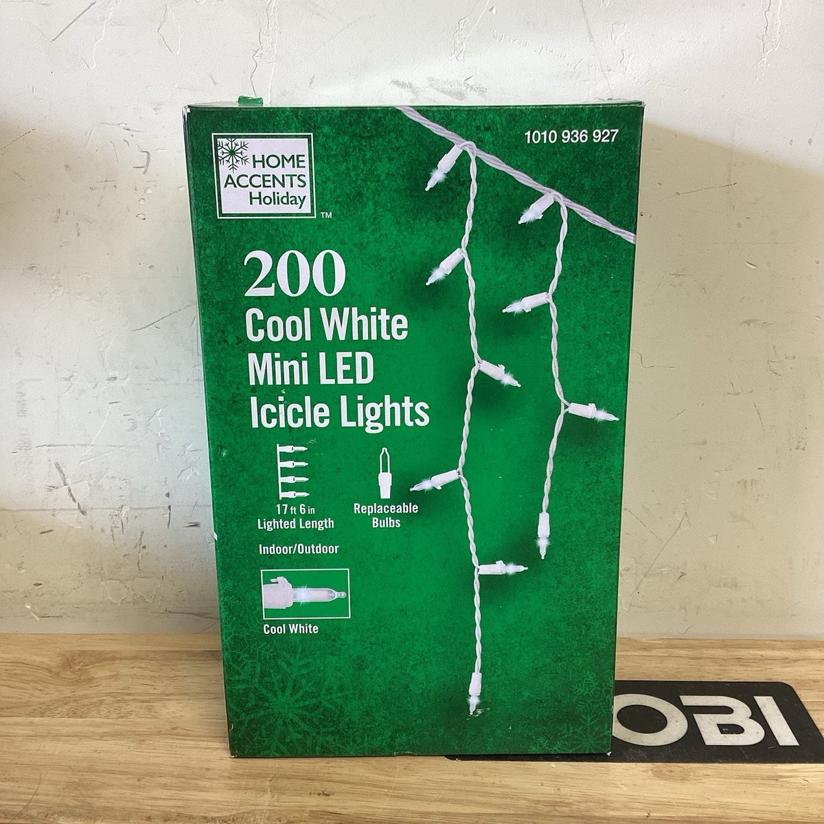Home Accents Holiday 200 Cool White Mini LED Icicle Lights Indoor / Outdoor