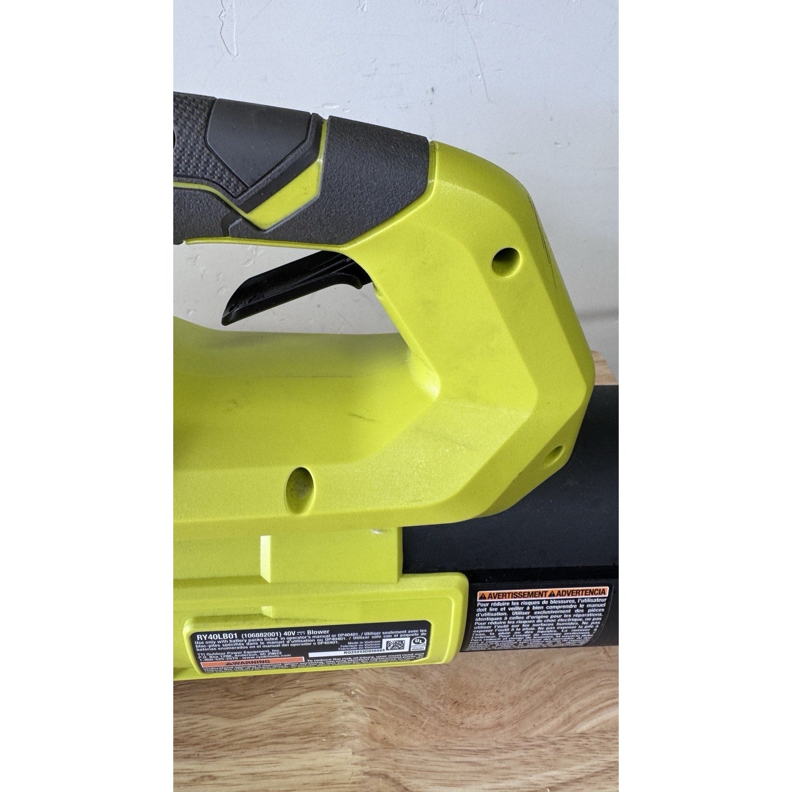 Ryobi RY40LB01 40V 550CFM Cordless Battery Powered Blower (Tool Only)