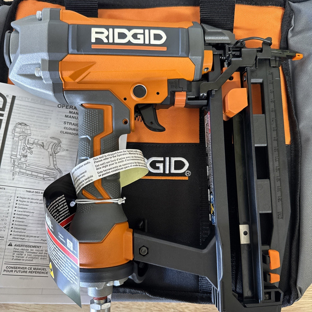 RIDGID R250SFF 16 Gauge 2.5 inch Finish Nail Gun