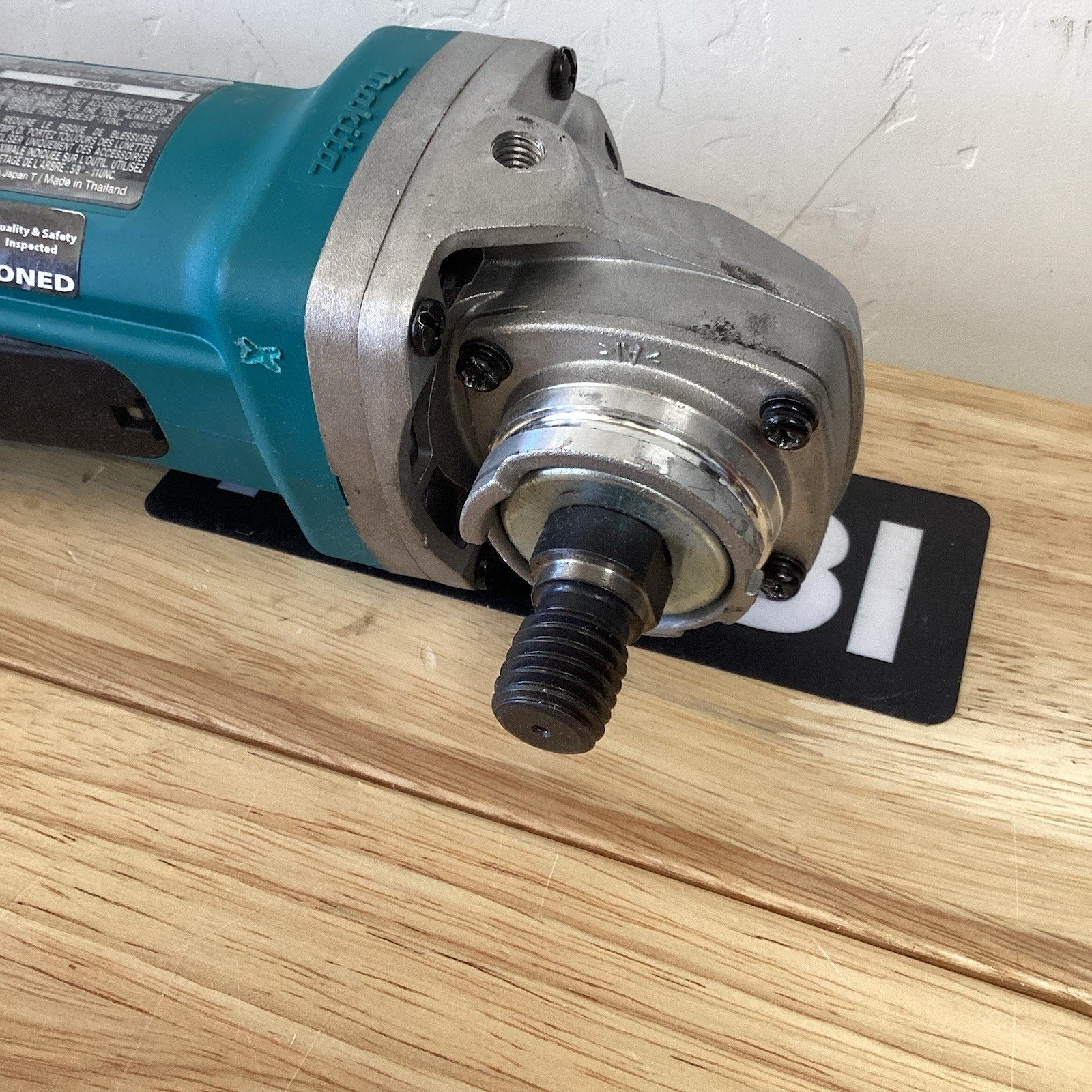 Makita 9557PB 120V 114mm Angle Grinder