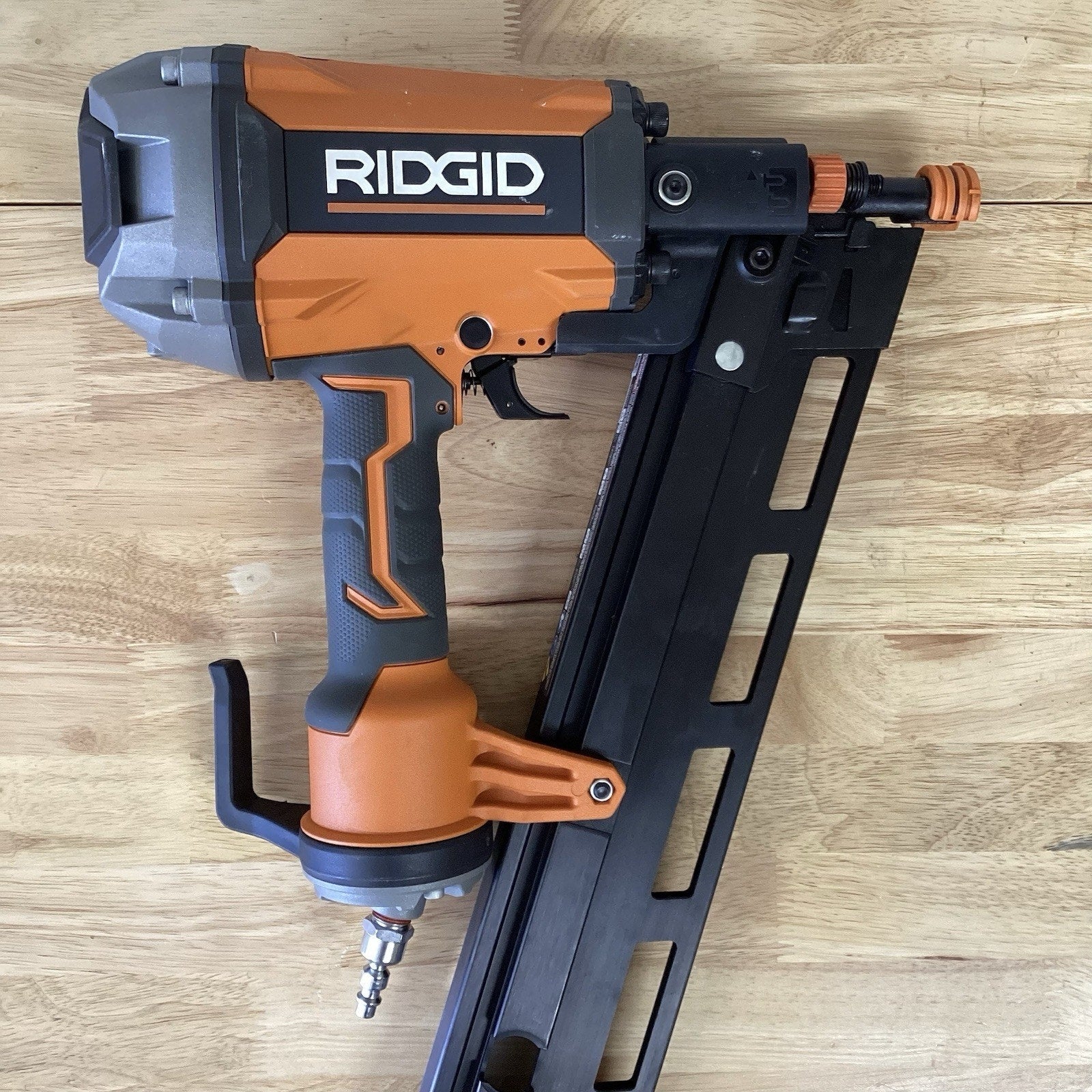 RIDGID R350RHF 3-1/2 in. Round-Head Framing Nailer