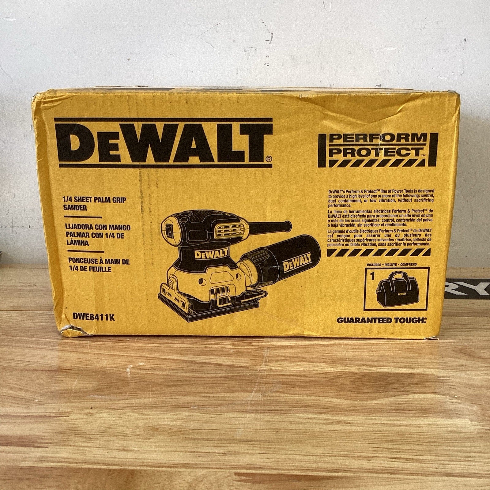 DEWALT DWE6411K 2.3 Amp 1/4 Sheet Palm Grip Corded Sander Kit TOOL ONLY NO BAG