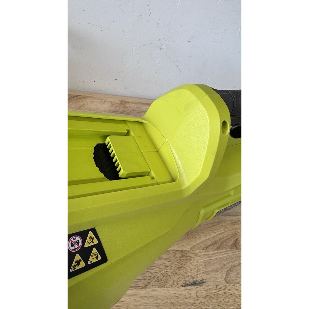 Ryobi RY40LB01 40V 550CFM Cordless Battery Powered Blower (Tool Only)