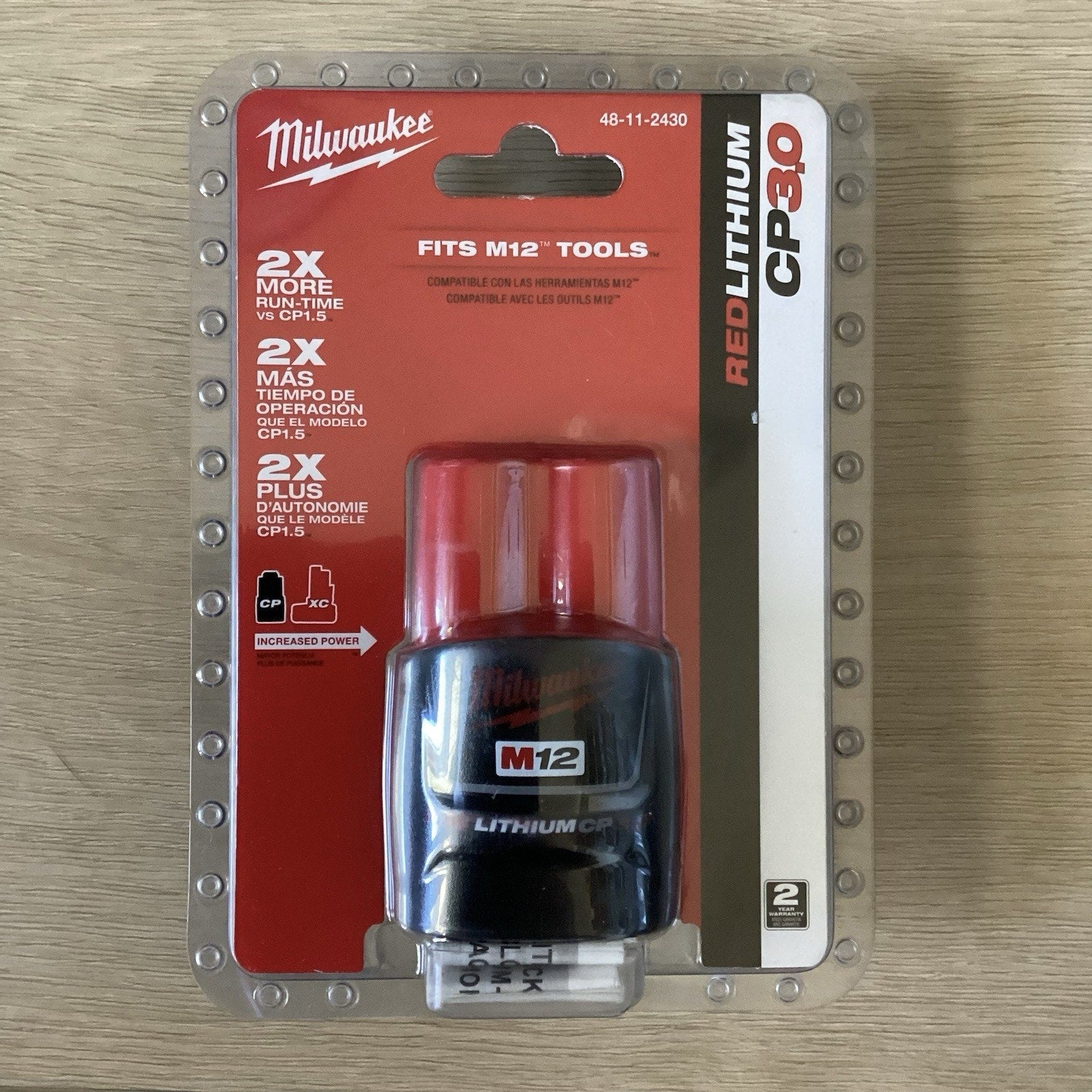 Milwaukee M12 REDLITHIUM 12V 3.0 Ah Lithium-Ion Battery (48-11-2430)