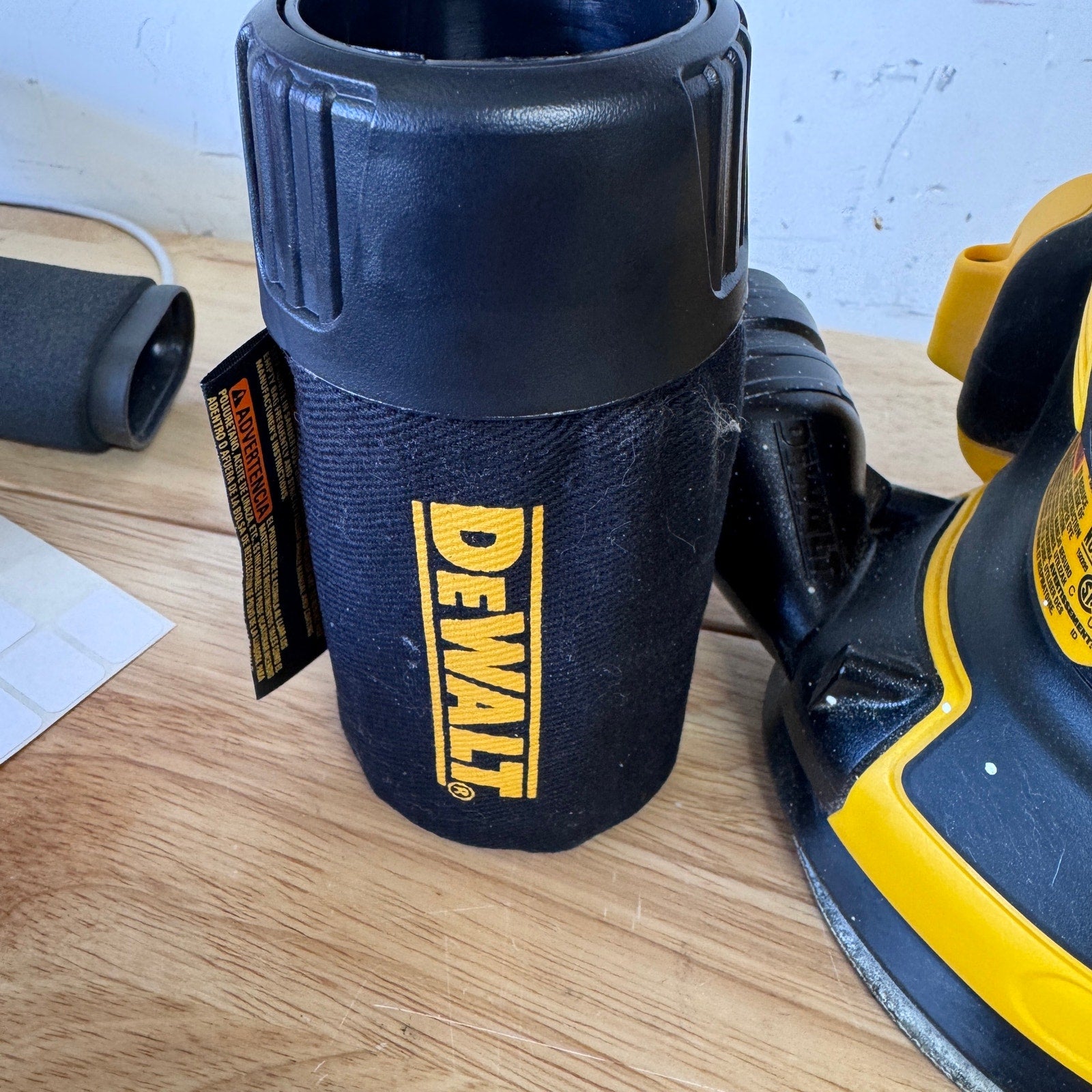 Dewalt 5” orbital sander