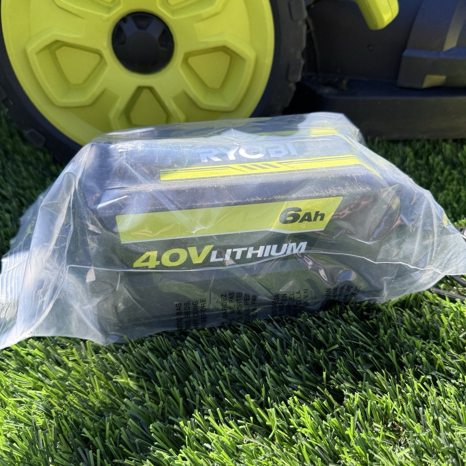 RYOBI 40V HP Brushless 20 in. Cordless Battery Lawn Mower w/ Battery & Charger