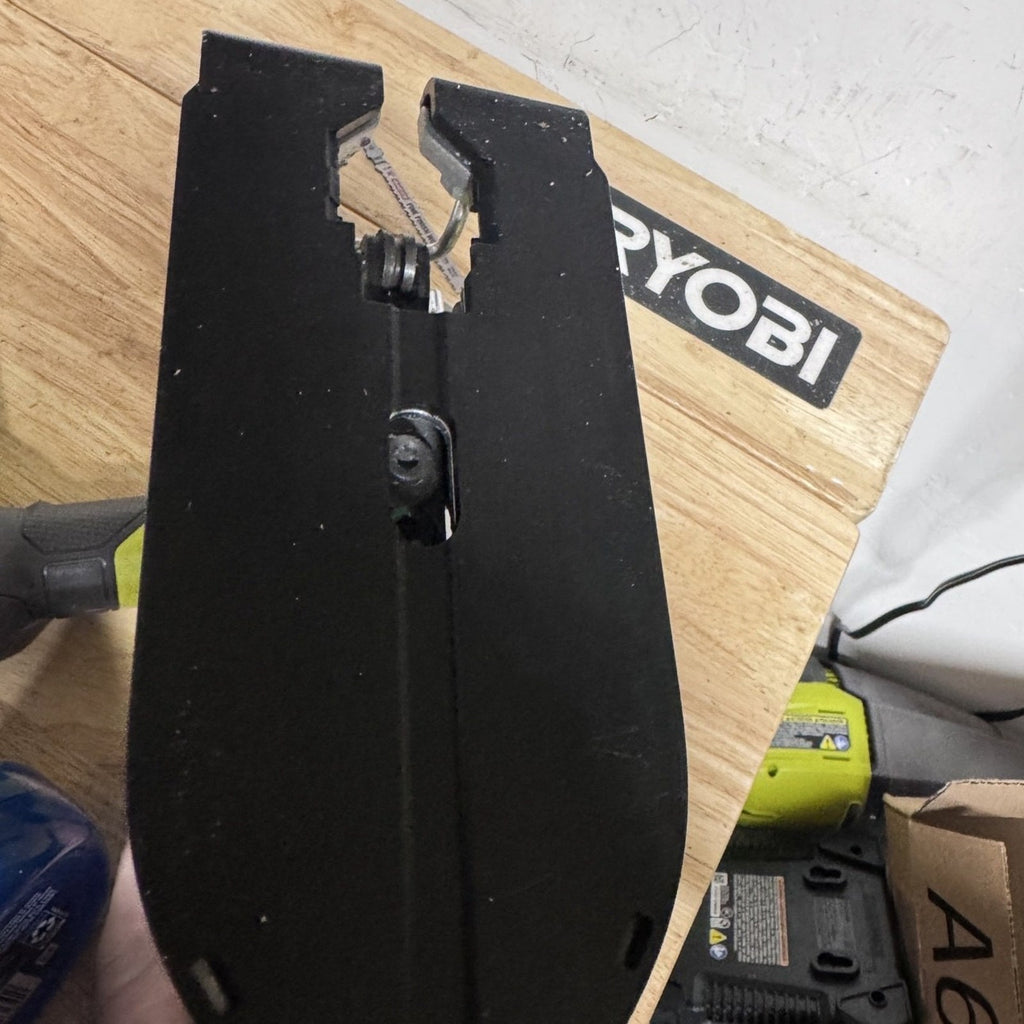 DEWALT DCS334B 20V MAX XR Brushless Jig Saw Tool Only Used w/ Box Blade