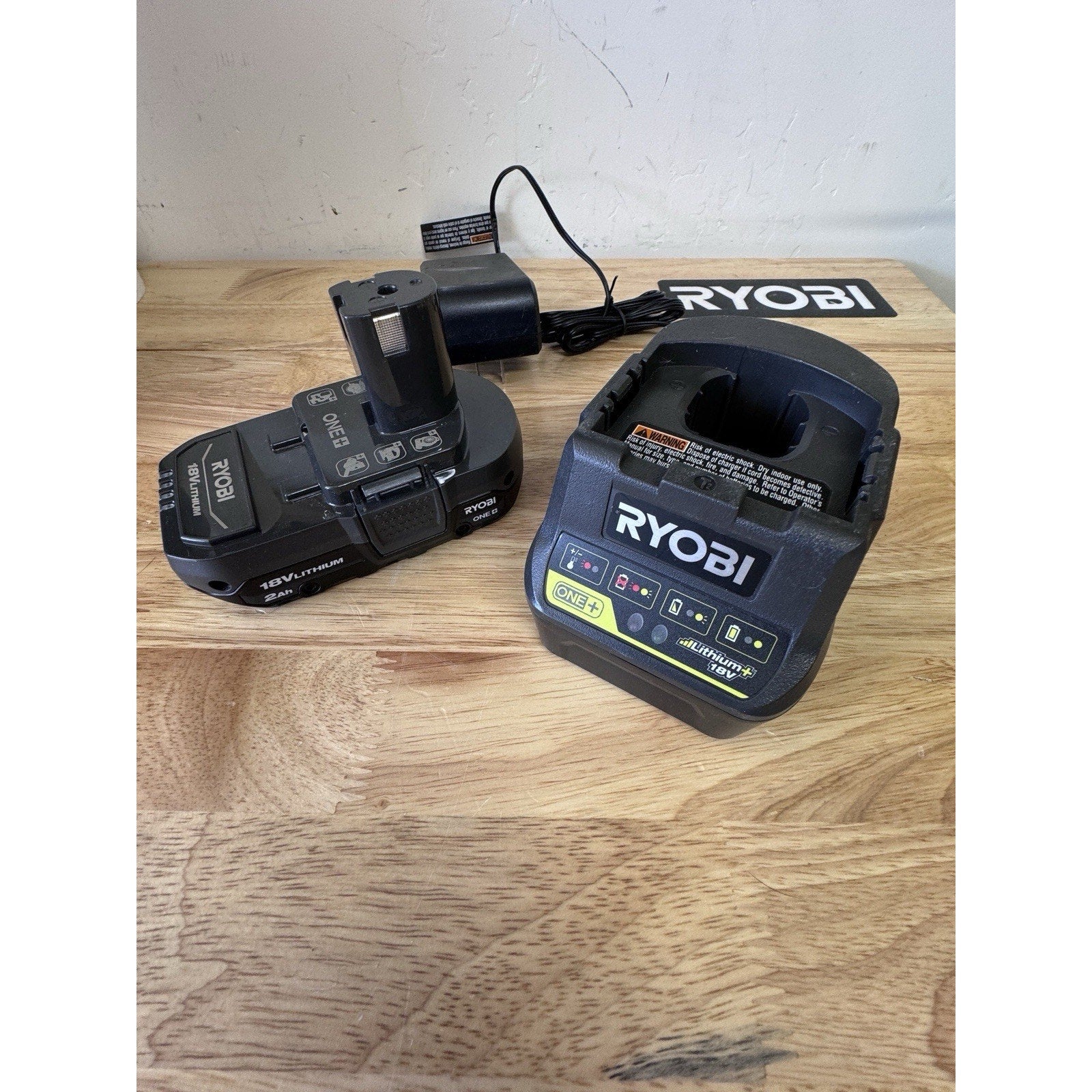 Ryobi Electric Cordless Edger Grass Lawn Reversible 18Volt Battery Charger P2310