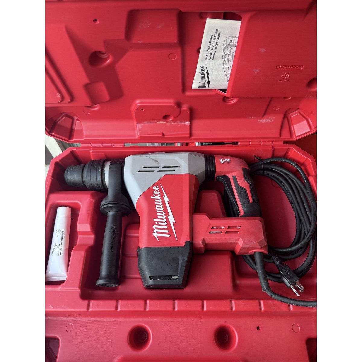 Milwaukee 5517-20 1-9/16 in SDS Max Rotary Hammer 14A AVS w/ Case Used Tested