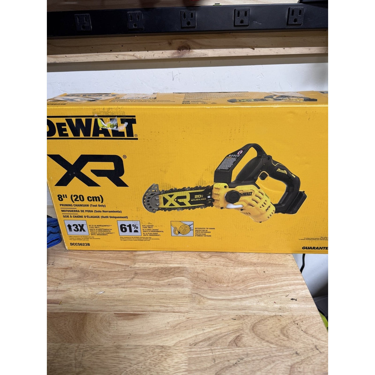 DEWALT DCCS623B 20V MAX XR Brushless 8 in Pruning Chainsaw Tool Only Open Box