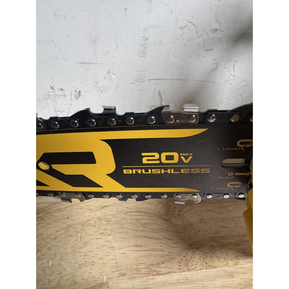 DEWALT DCCS623B 20V MAX XR Brushless 8 in Pruning Chainsaw Tool Only Open Box