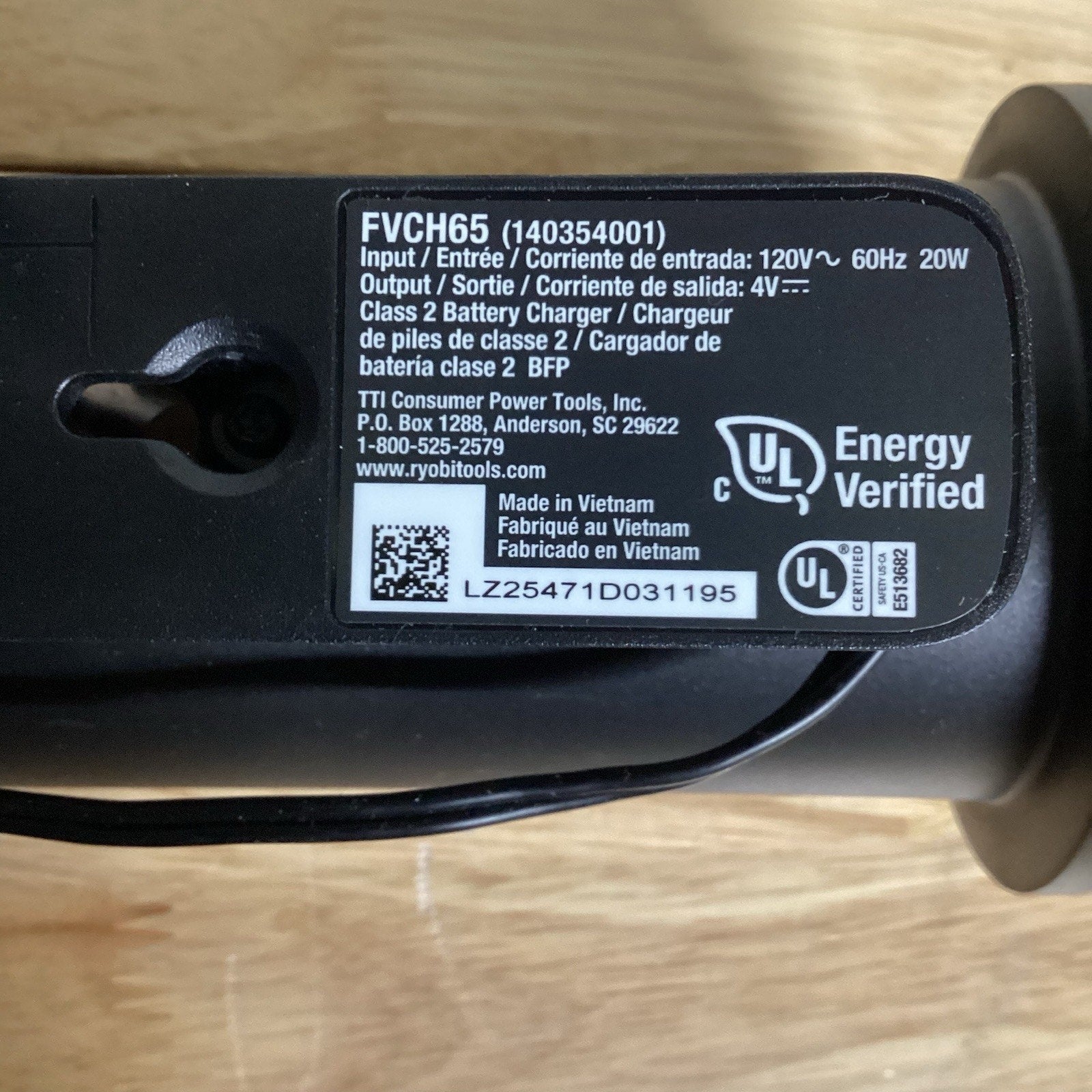Ryobi USB Lithium HP Compact Hand Vacuum Kit w/2 USB Batteries FVG65K