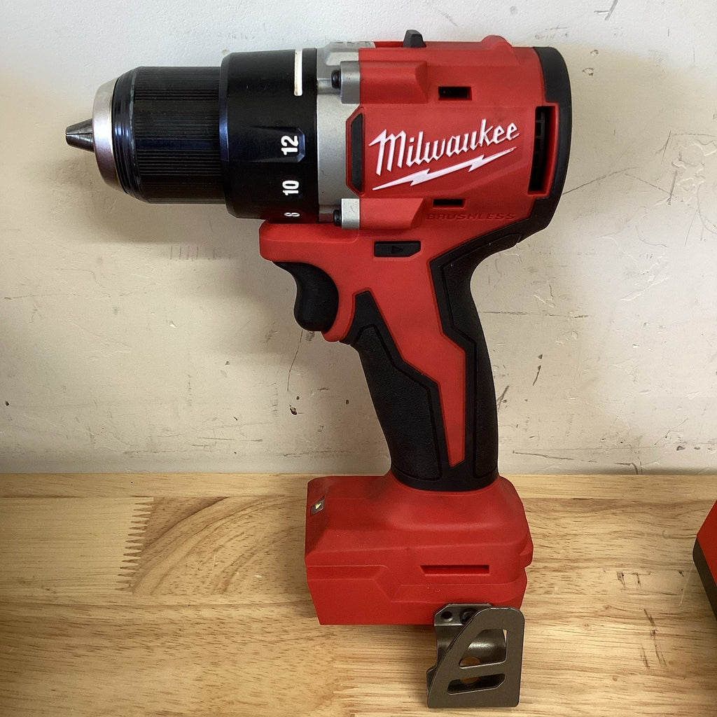 Milwaukee 3601-22CT M18 18V 1/2" Compact Brushless Drill/Driver Kit