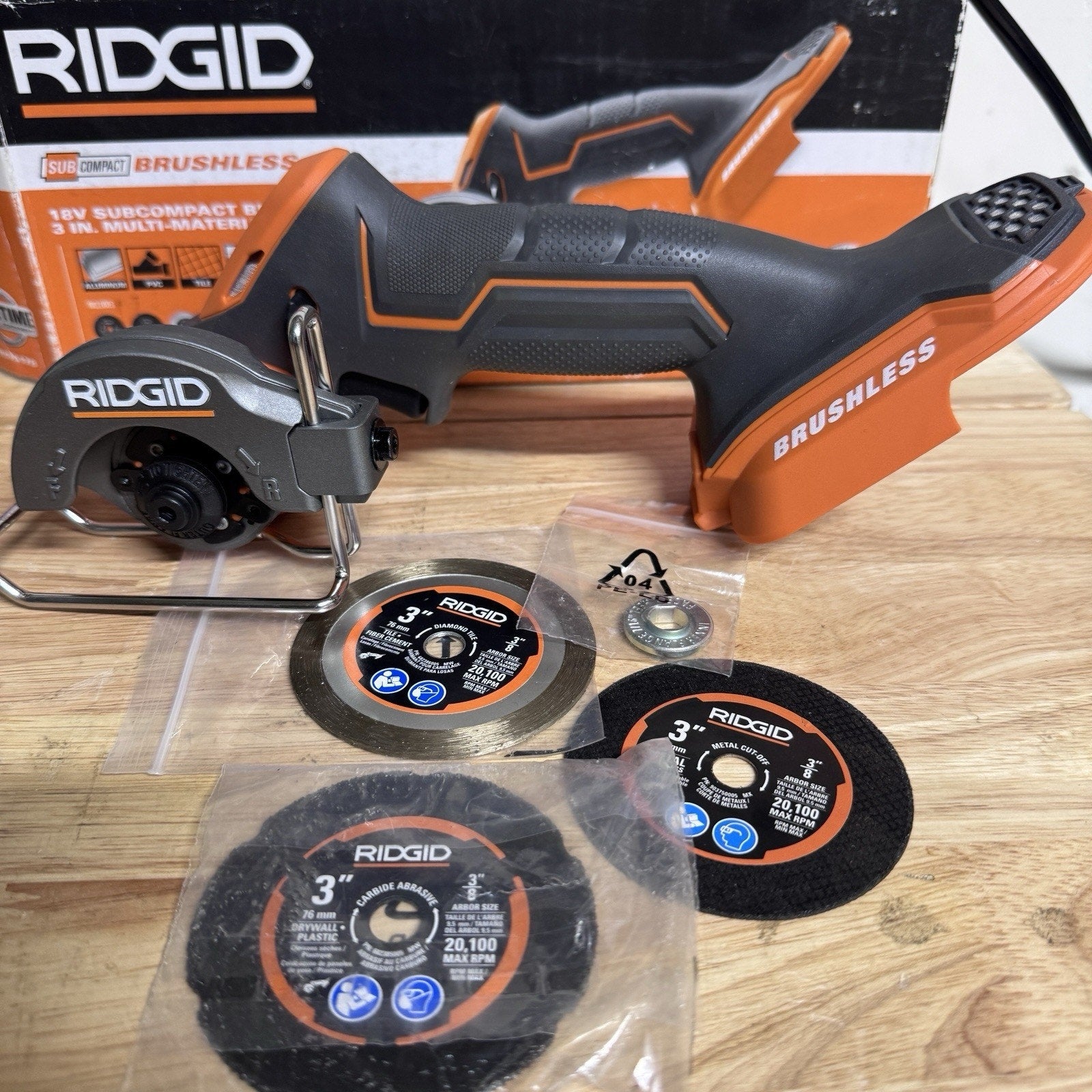 RIDGID 18V 3 in Multi Material Saw SubCompact Tool Only W/ Blades R87547B