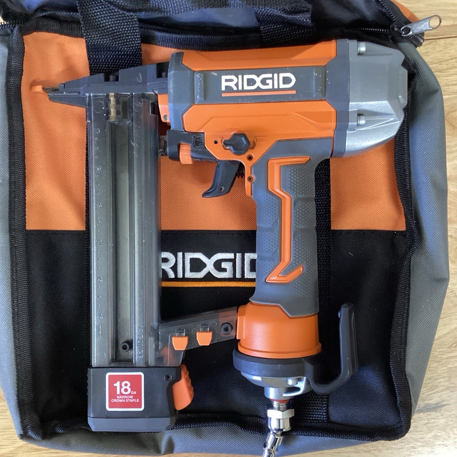 RIDGID R150FSF 18-Gauge Finish Stapler 70 psi