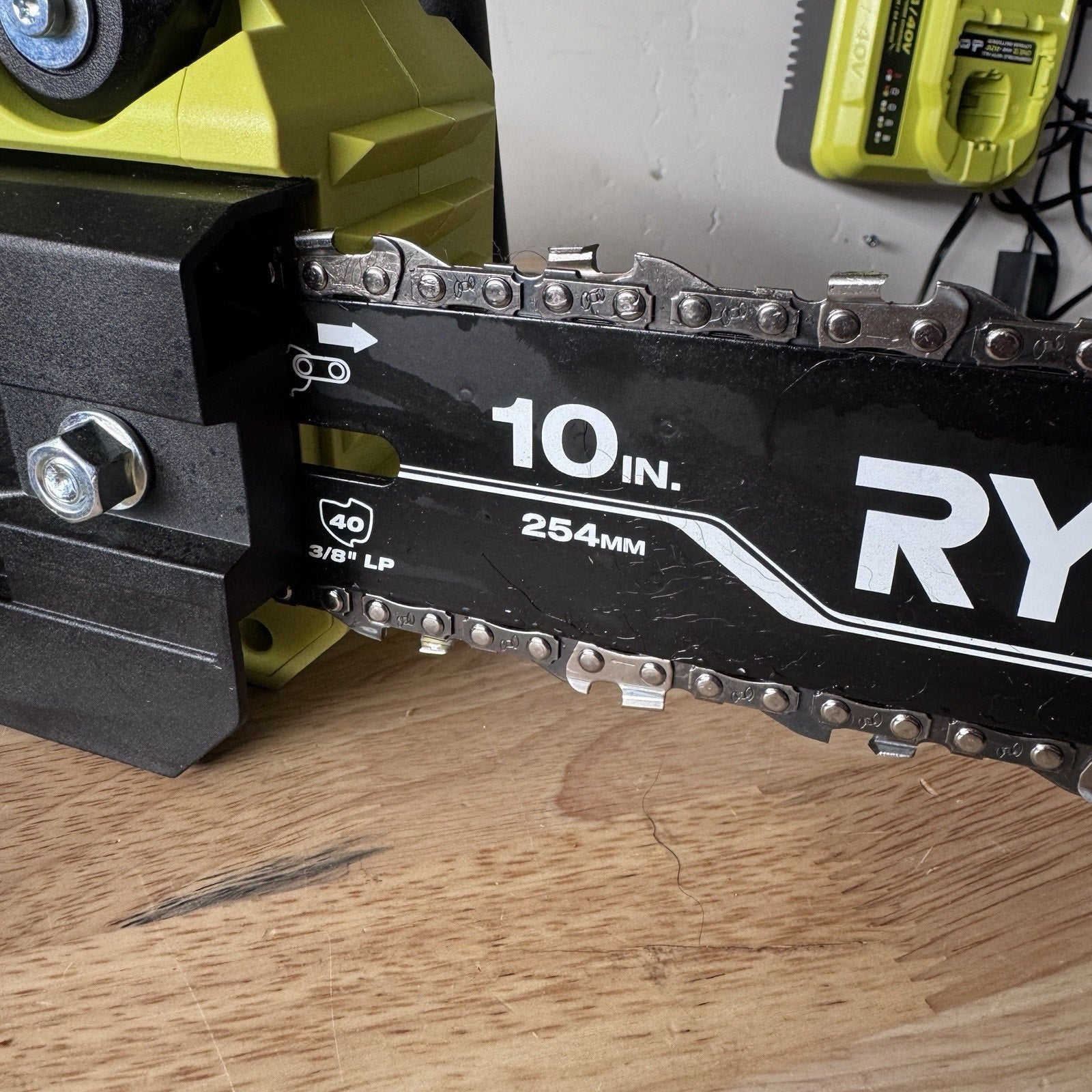 Ryobi ONE+HP 18V 10” 18v Cordless Chainsaw