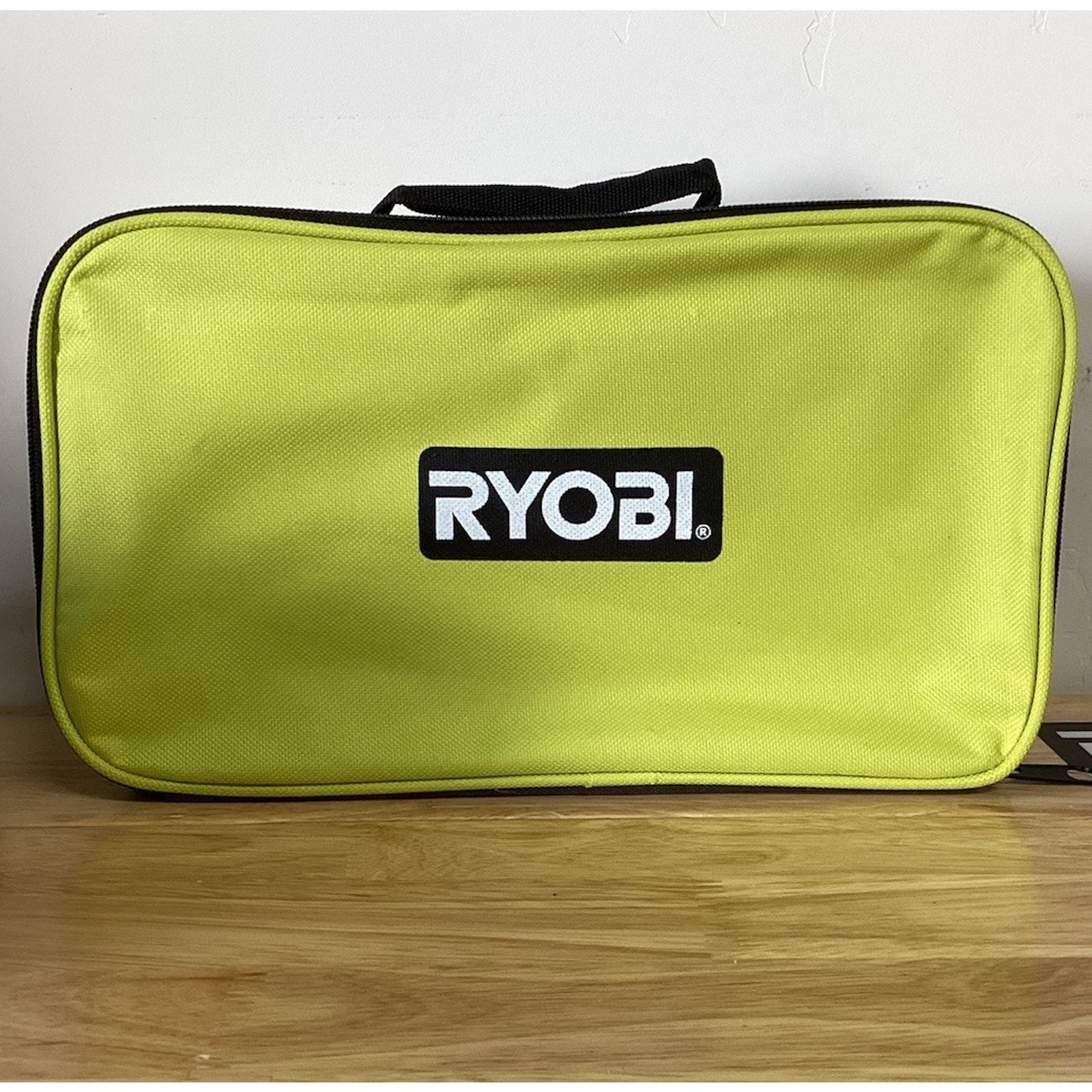 Ryobi 2 Amp Corded 1/4 Sheet Sander S652DGK with Case